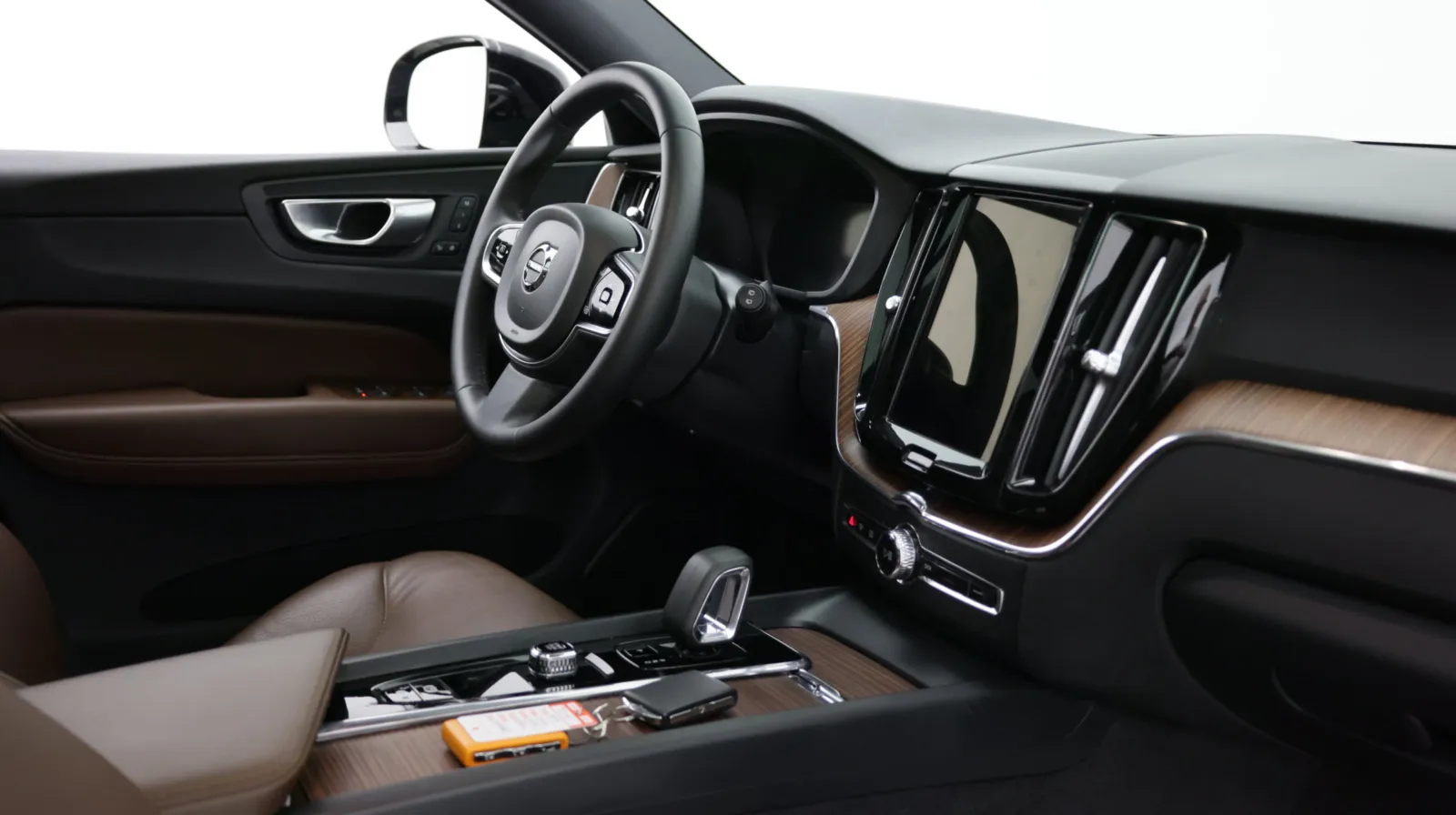 Volvo XC60 photo 32