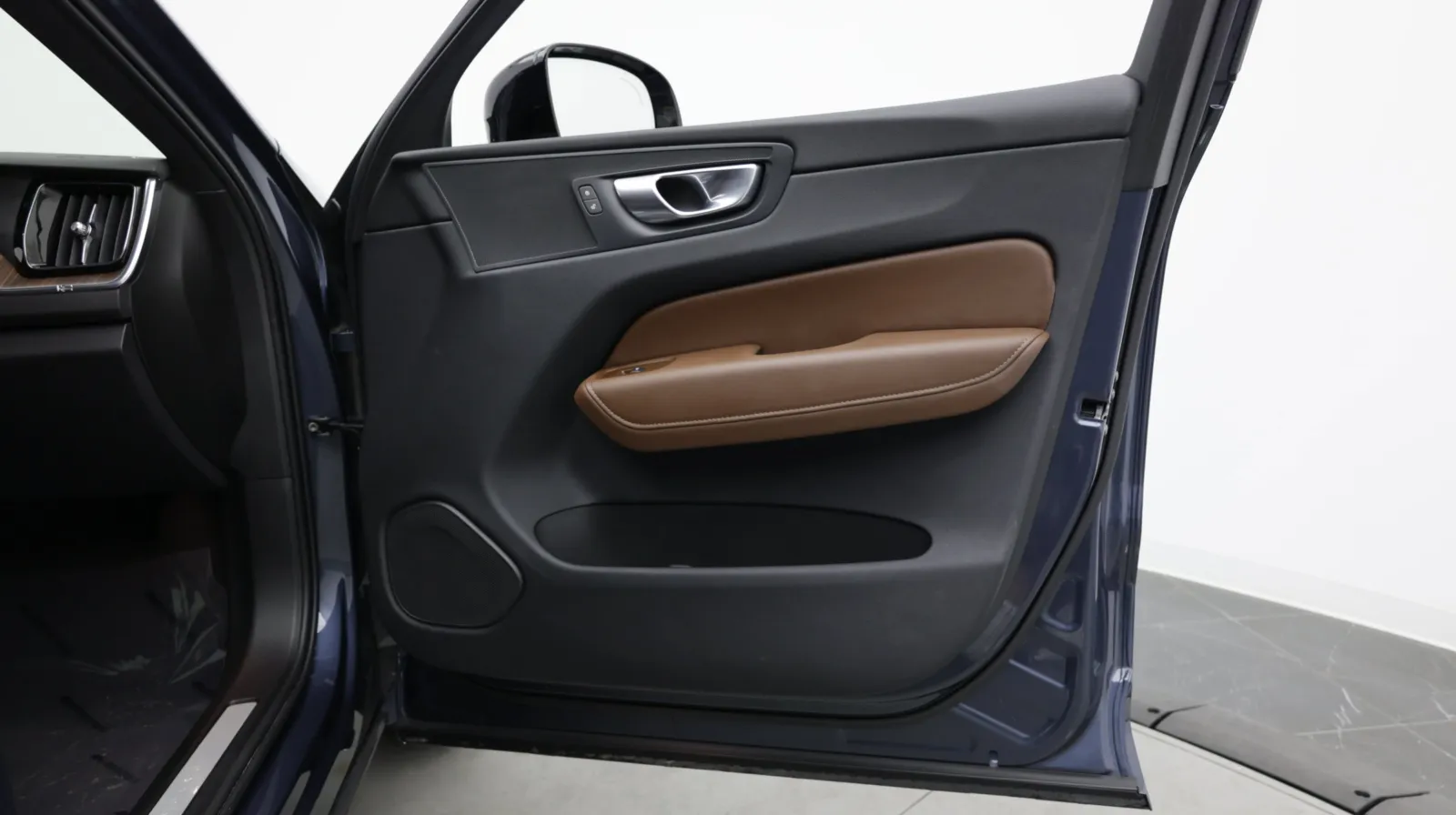 Volvo XC60 photo 31