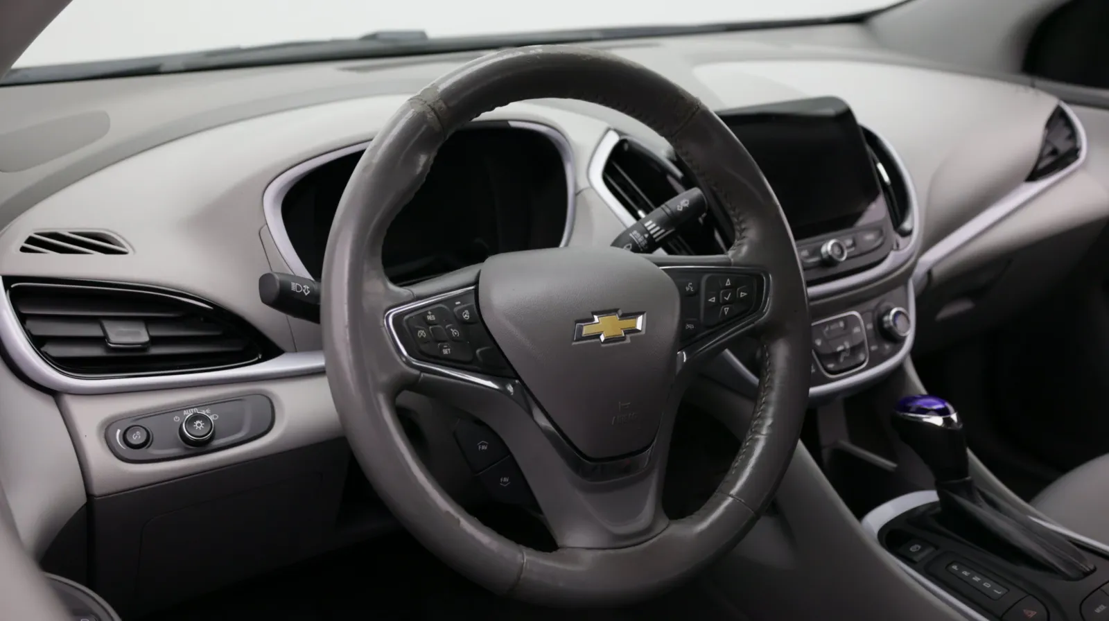 Chevrolet Volt photo 9