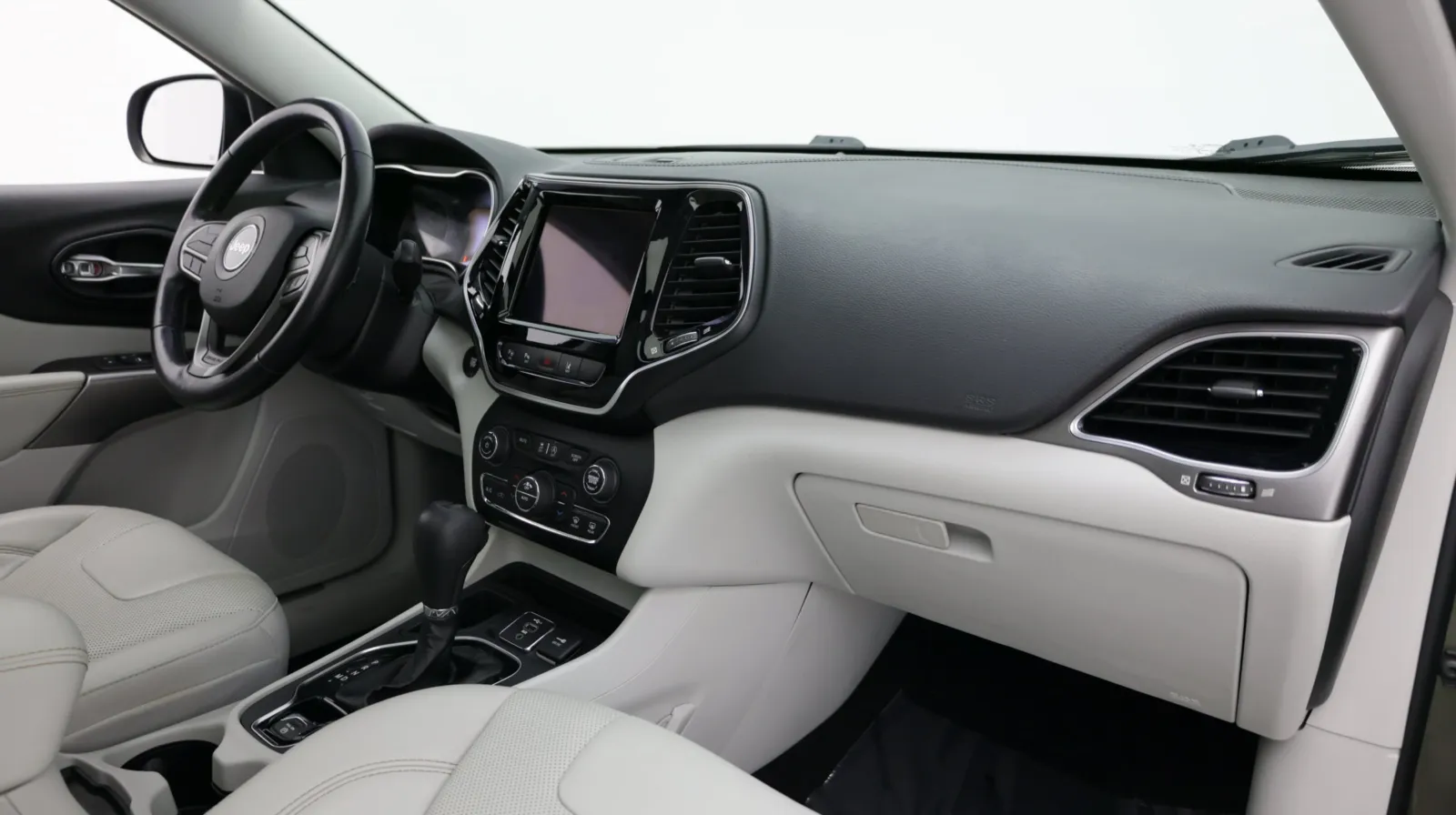 Jeep Cherokee photo 37