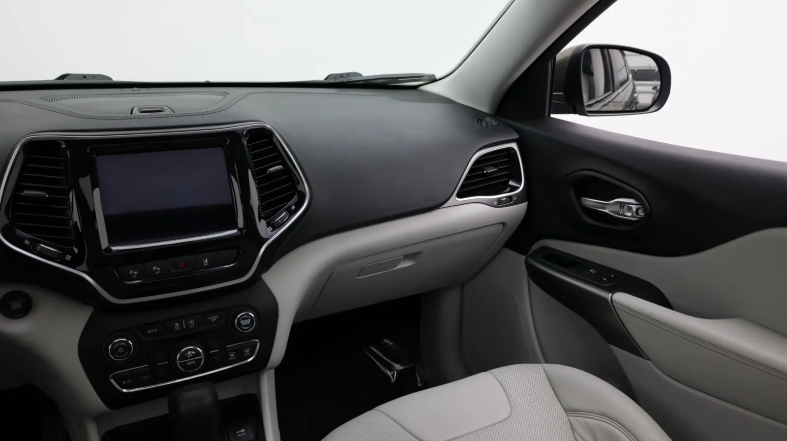 Jeep Cherokee photo 29