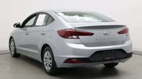 More photos of 2020 Hyundai Elantra SE at Auto Boutique Florida, FL