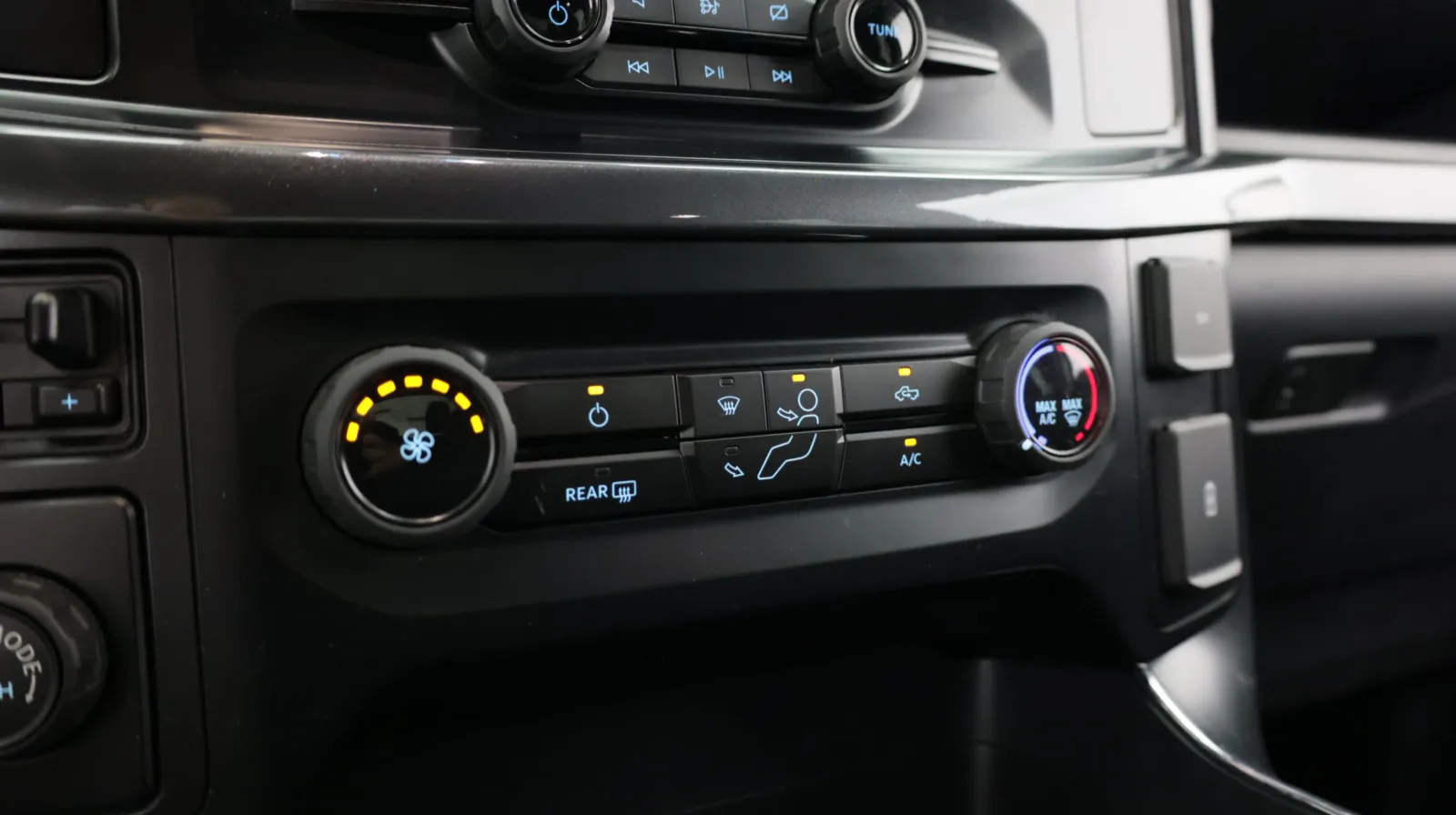 Ford F-150 photo 15