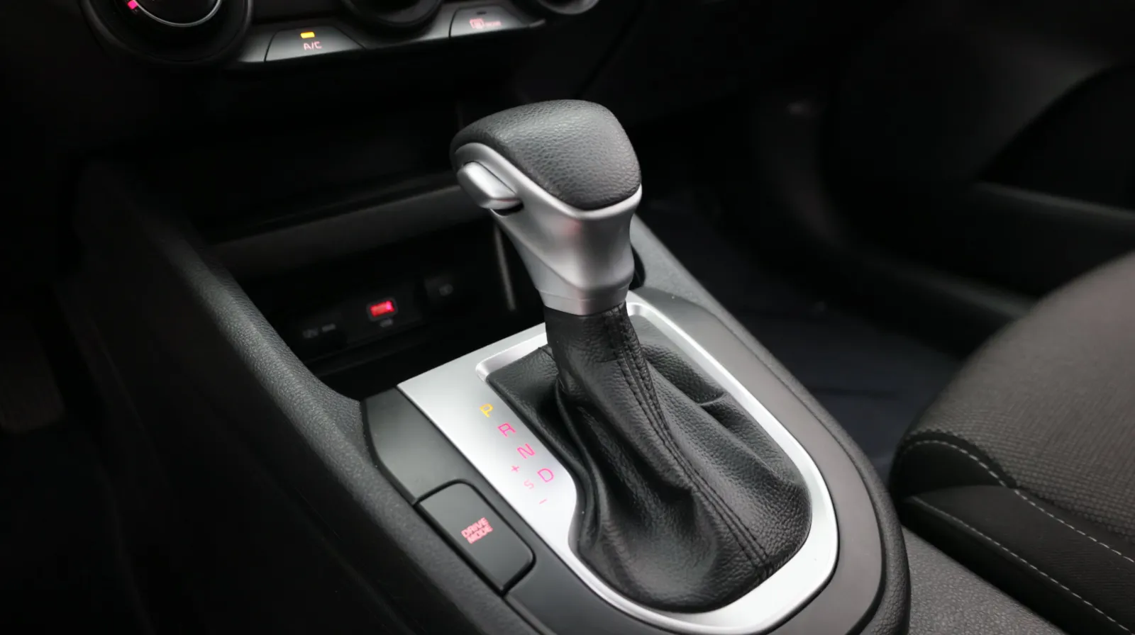 Kia Forte photo 13