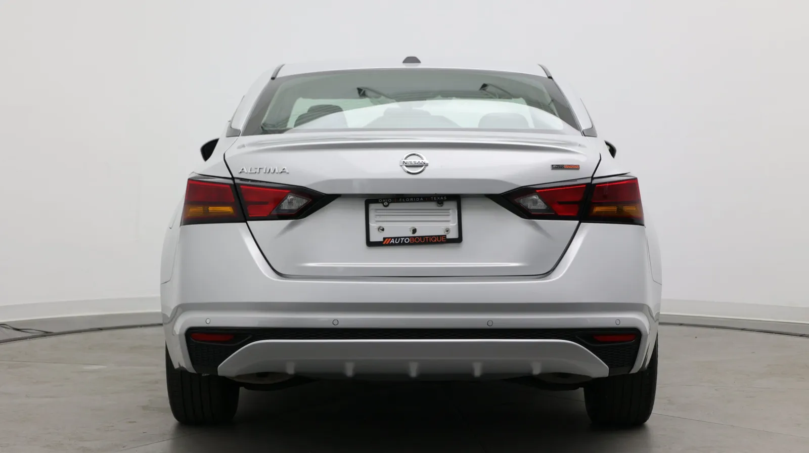 Nissan Altima photo 6