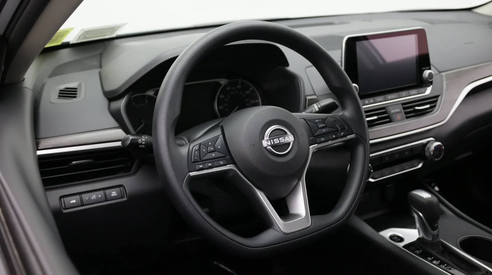 Nissan Altima photo 8