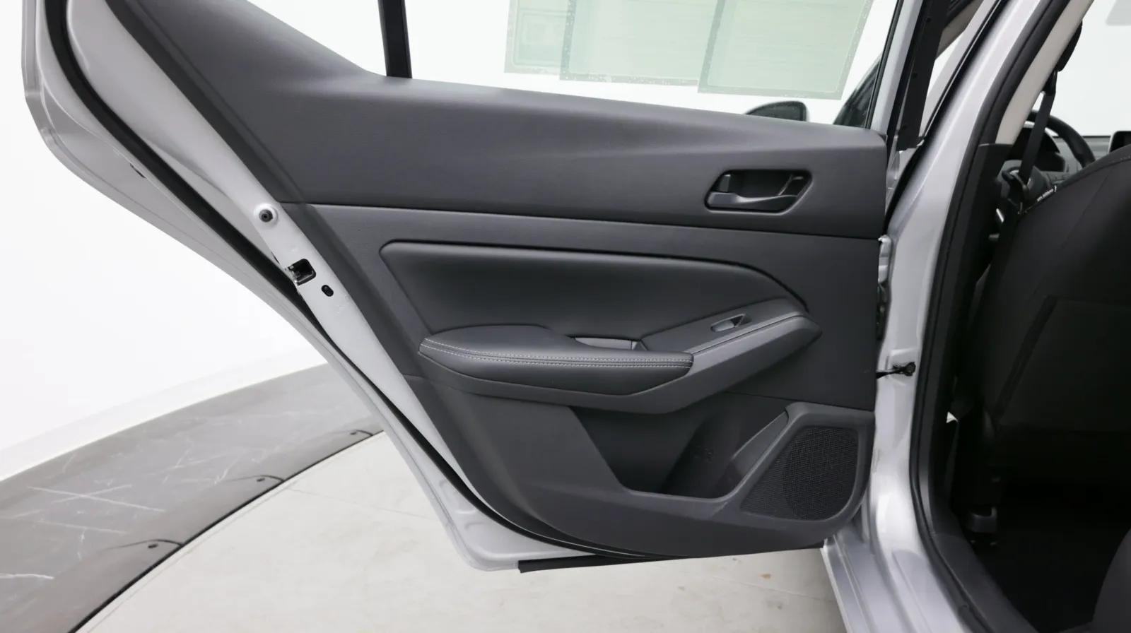 Nissan Altima photo 25