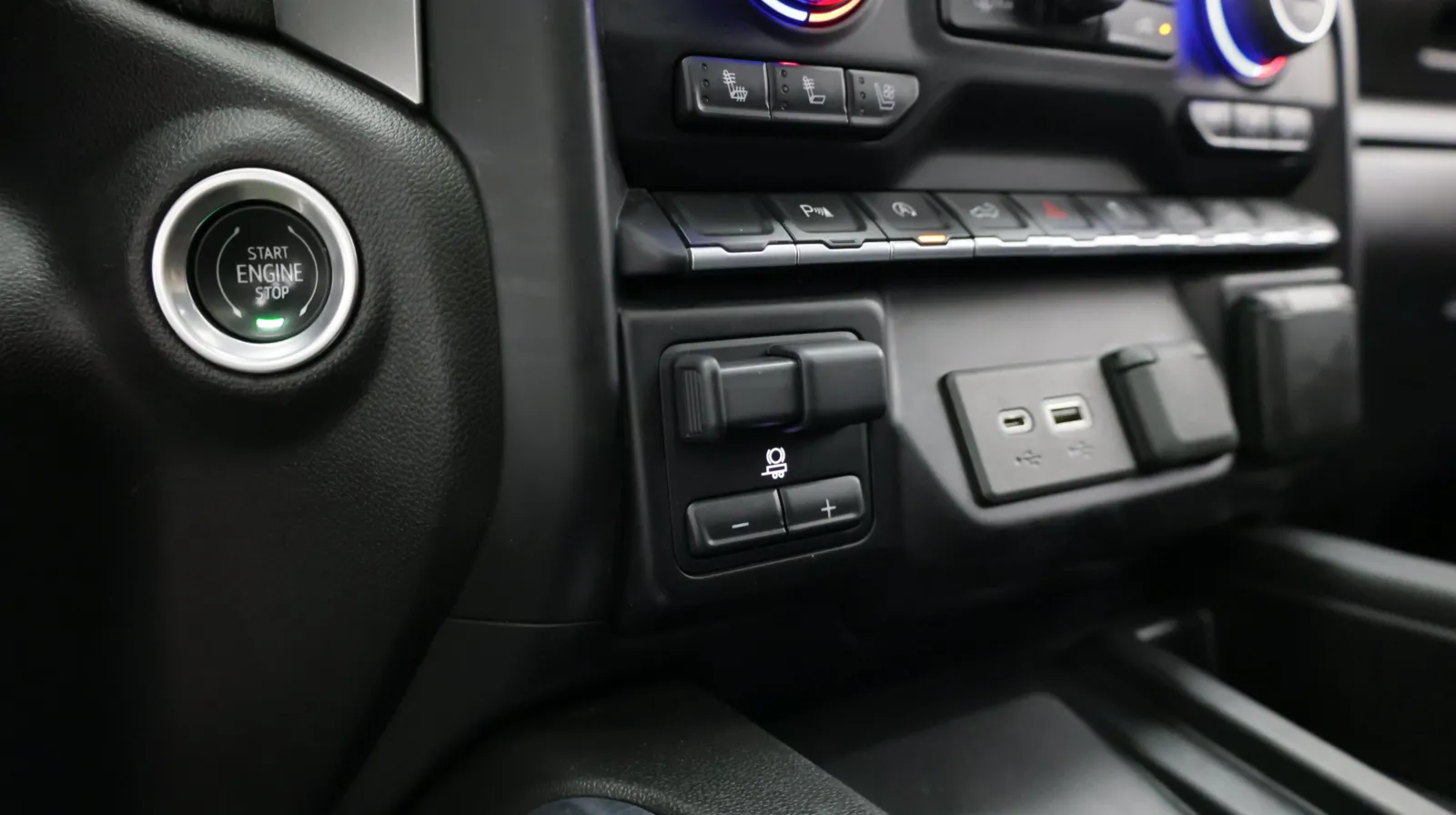 Chevrolet Silverado photo 22