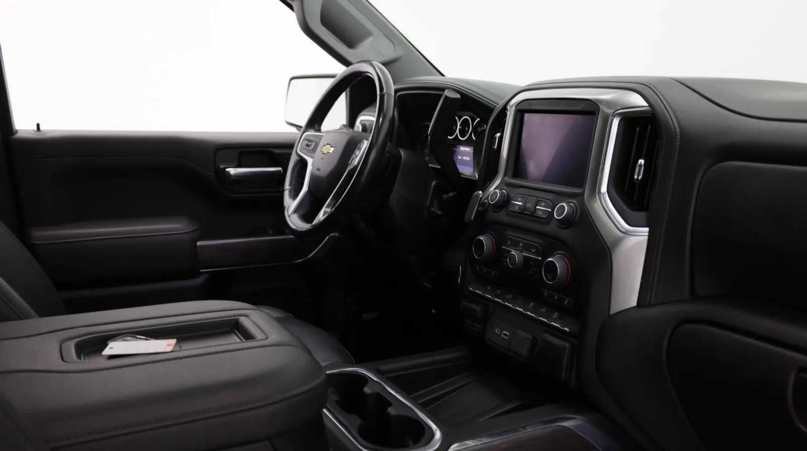 Chevrolet Silverado photo 35