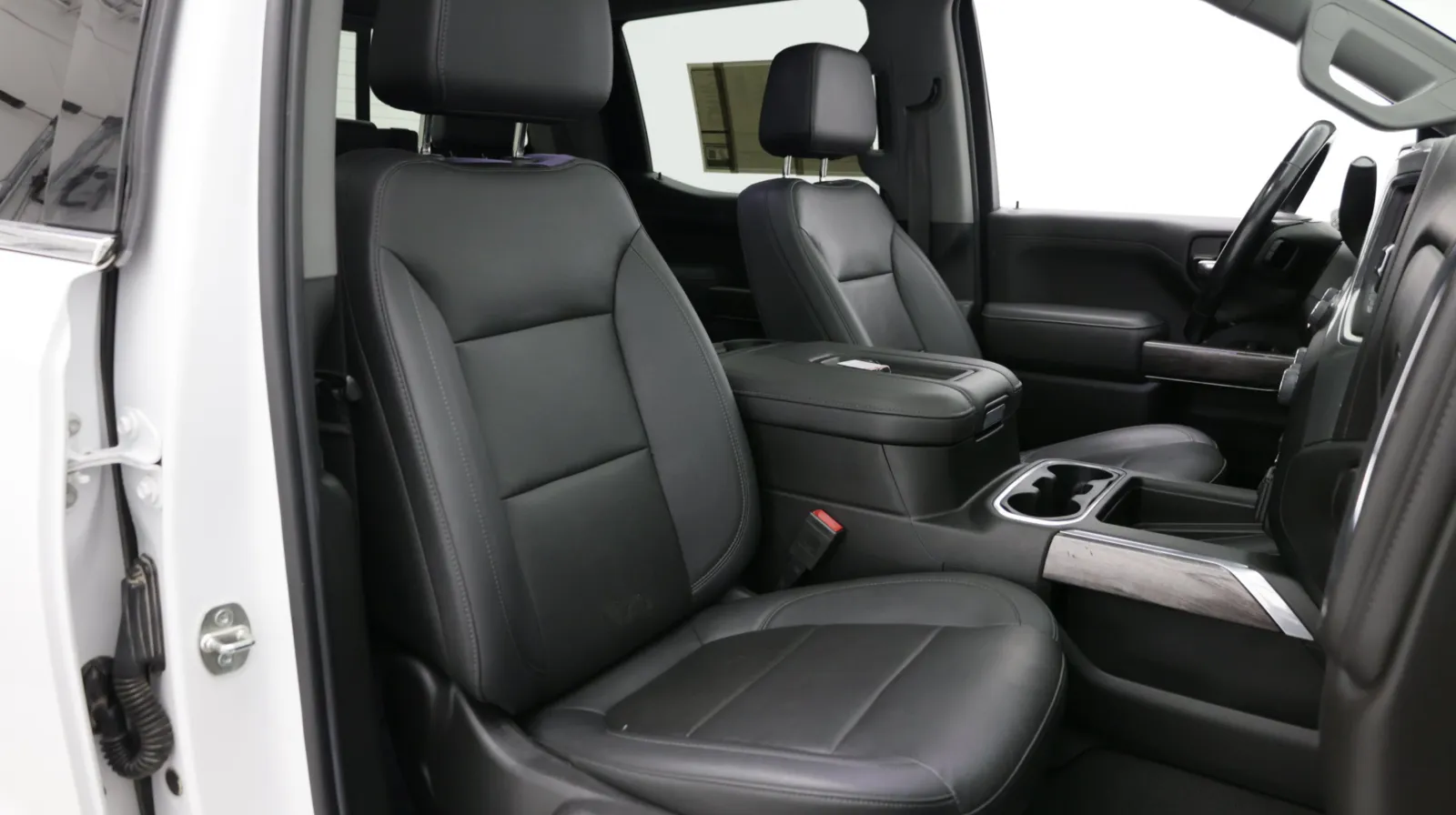 Chevrolet Silverado photo 38