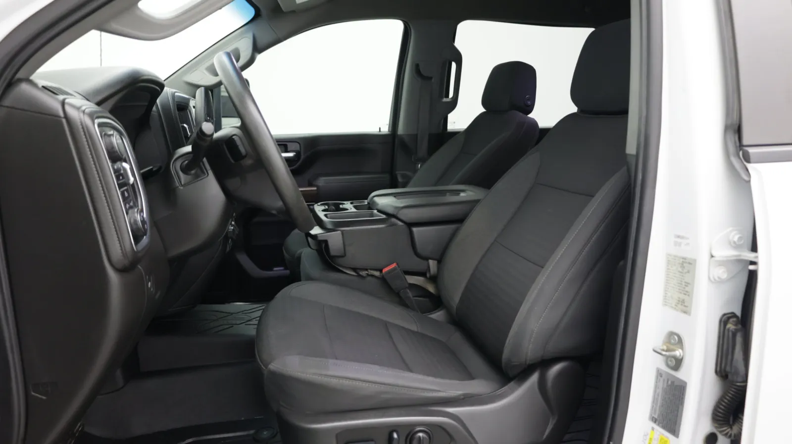 Chevrolet Silverado photo 13