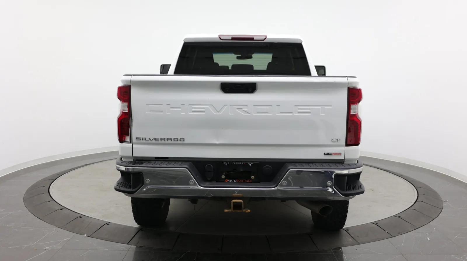 Chevrolet Silverado photo 6
