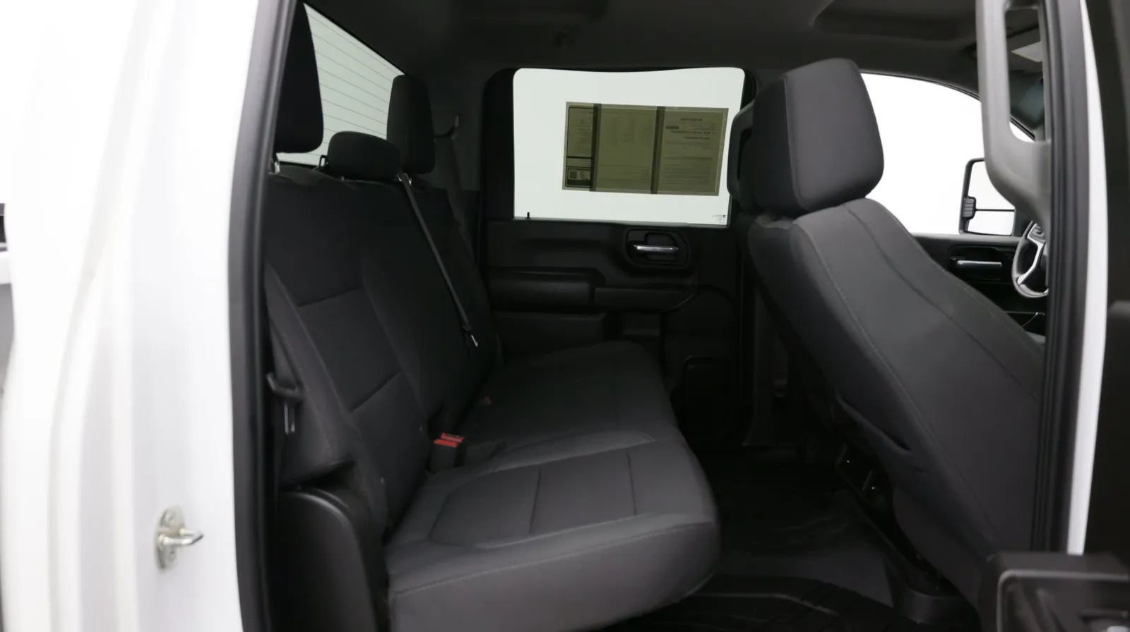 Chevrolet Silverado photo 32