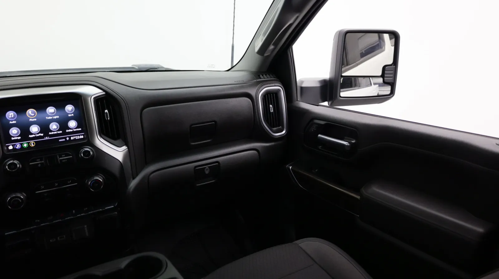 Chevrolet Silverado photo 29