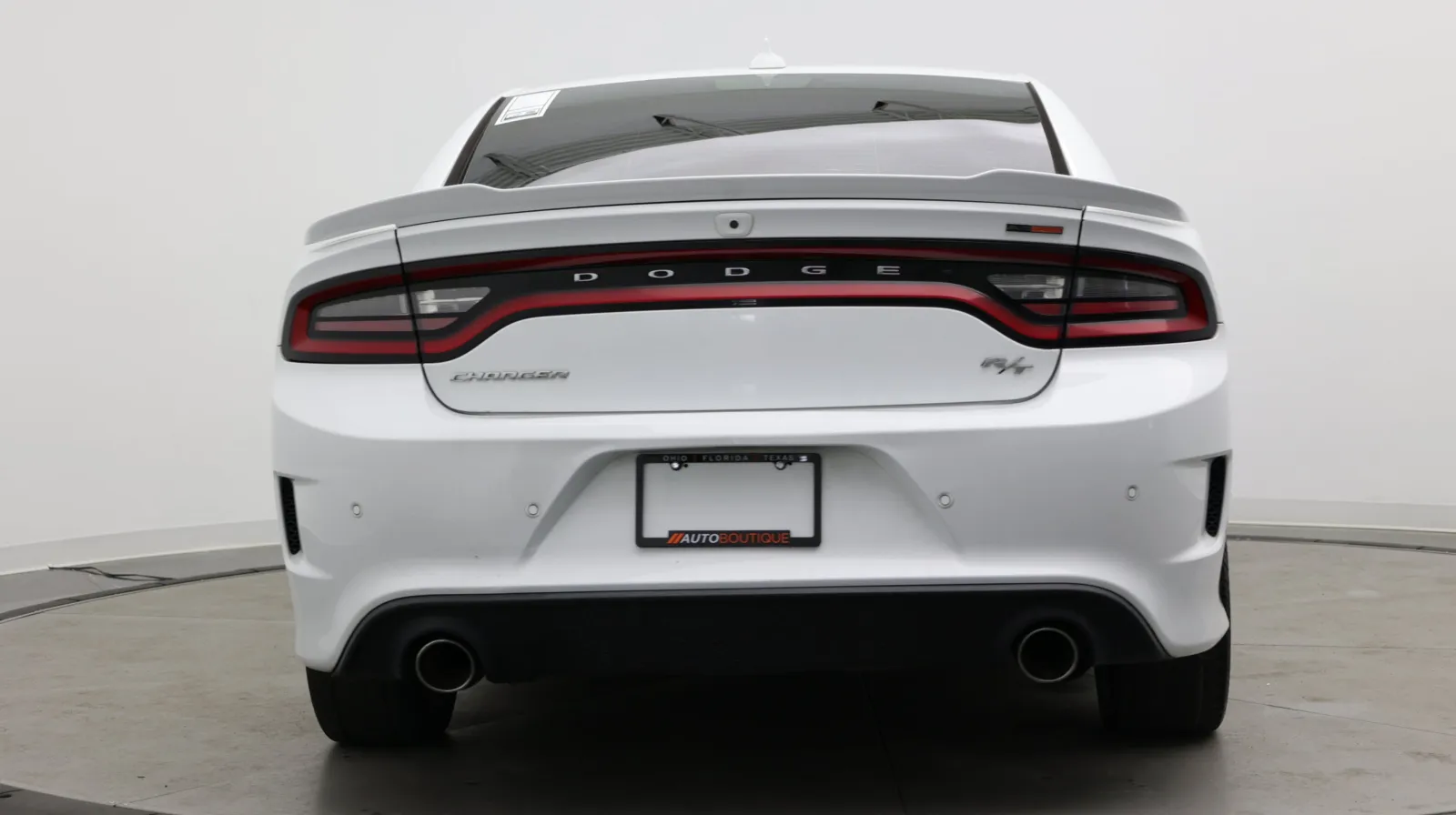Dodge Charger photo 6