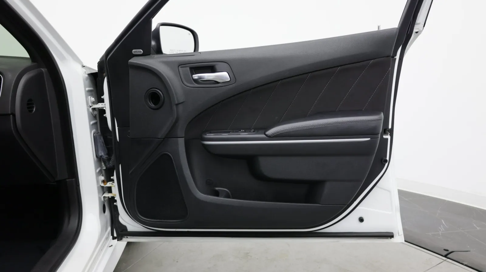 Dodge Charger photo 31