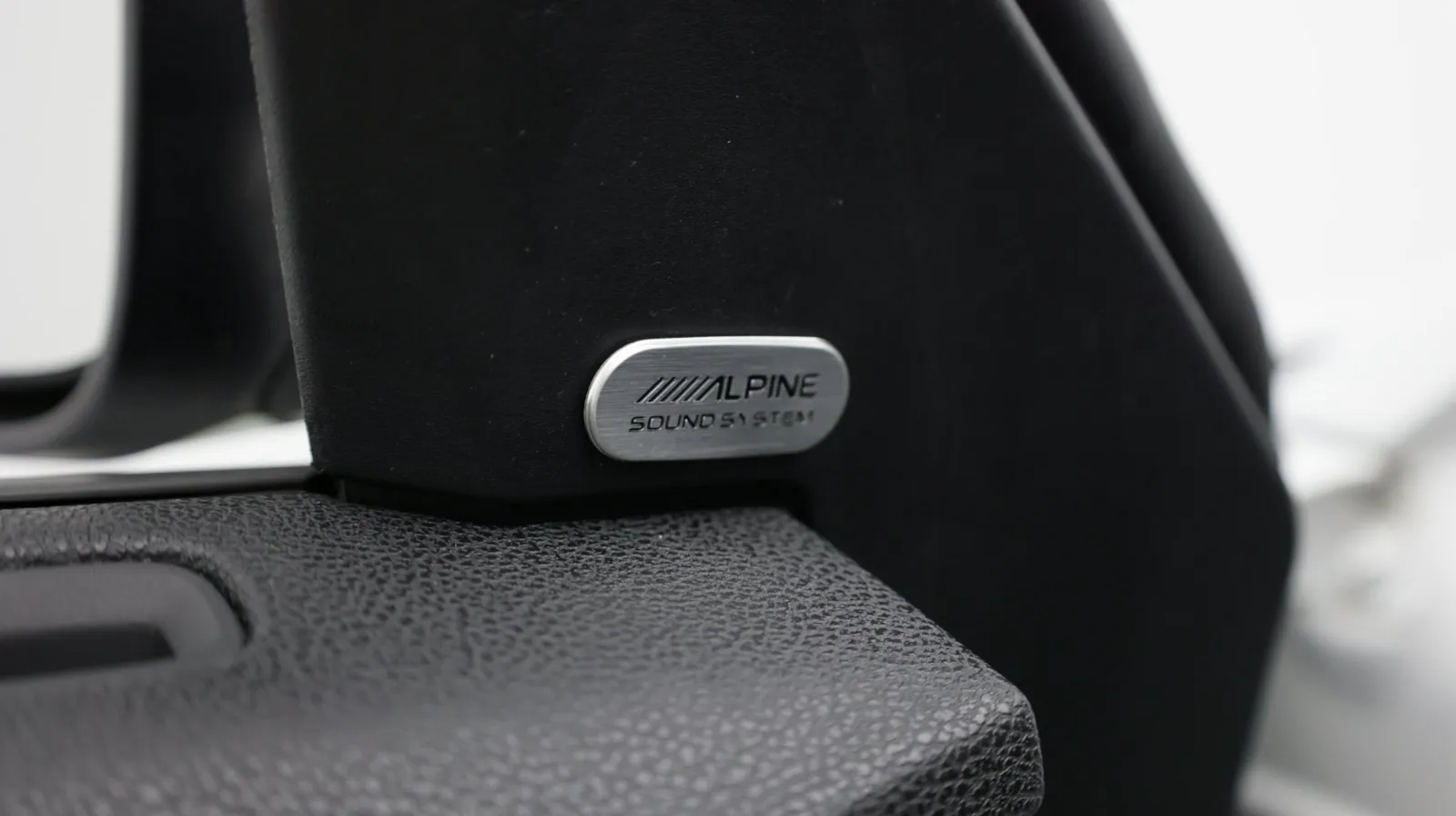 Dodge Charger photo 12