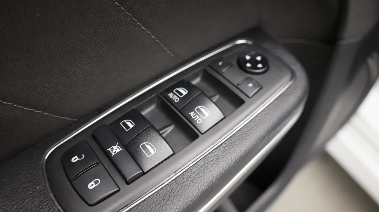 Dodge Charger photo 11