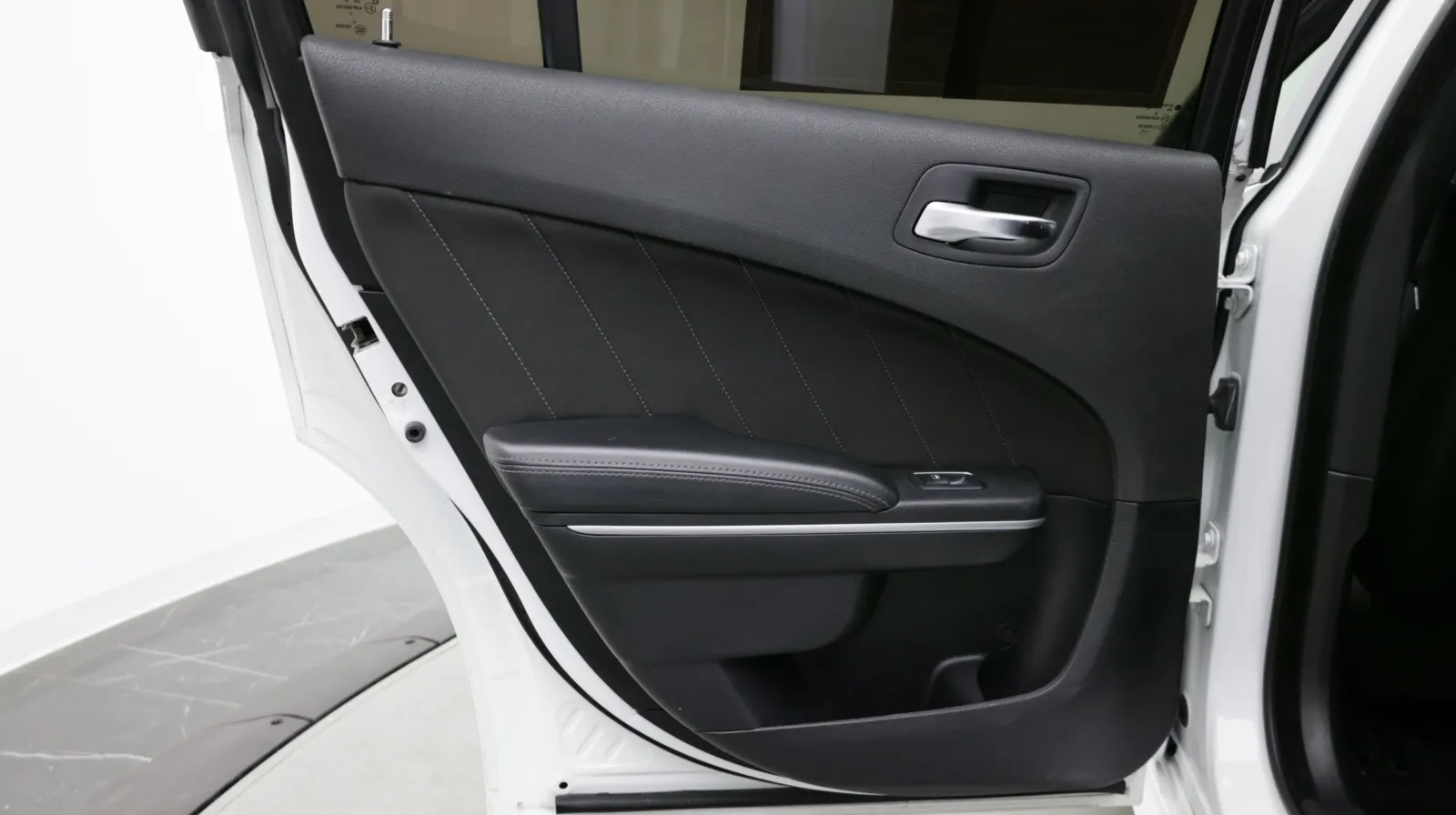 Dodge Charger photo 23