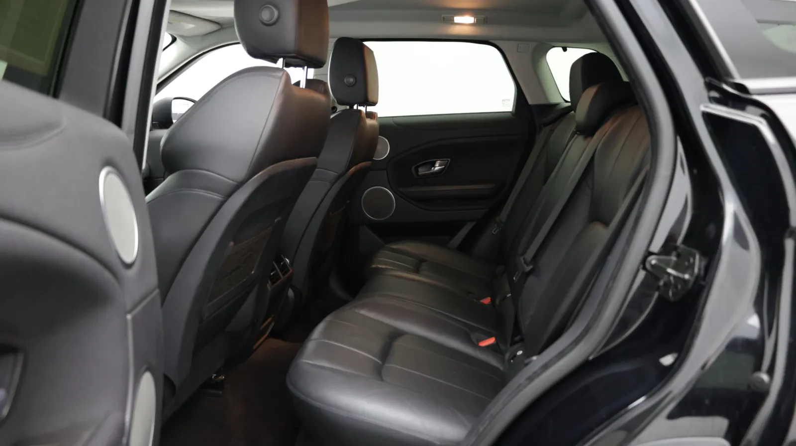 Land Rover Range Rover Evoque photo 23