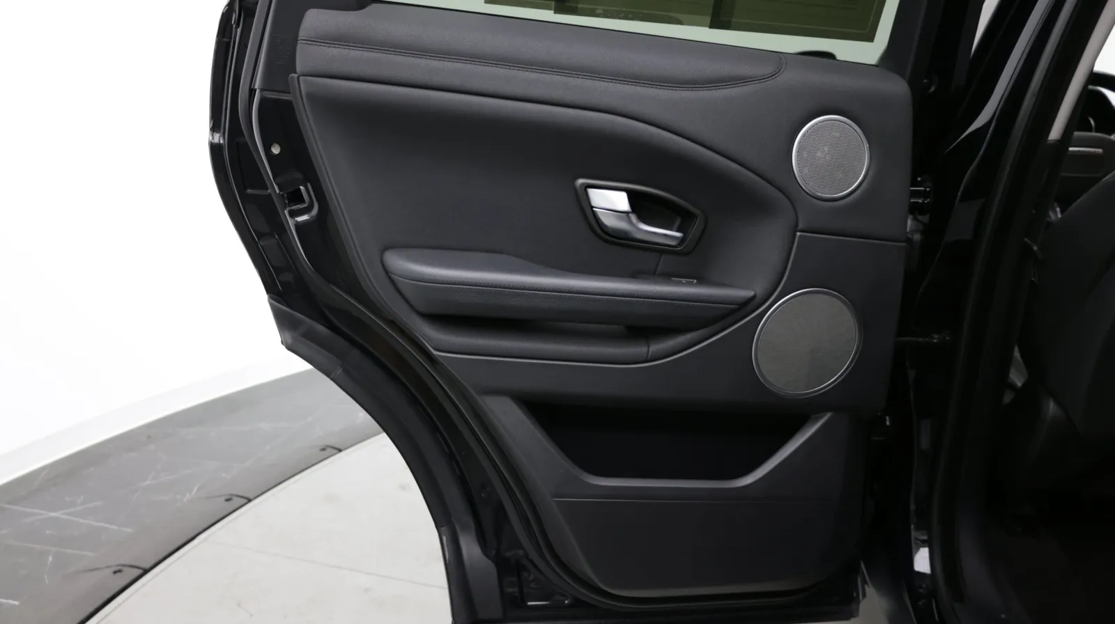Land Rover Range Rover Evoque photo 24