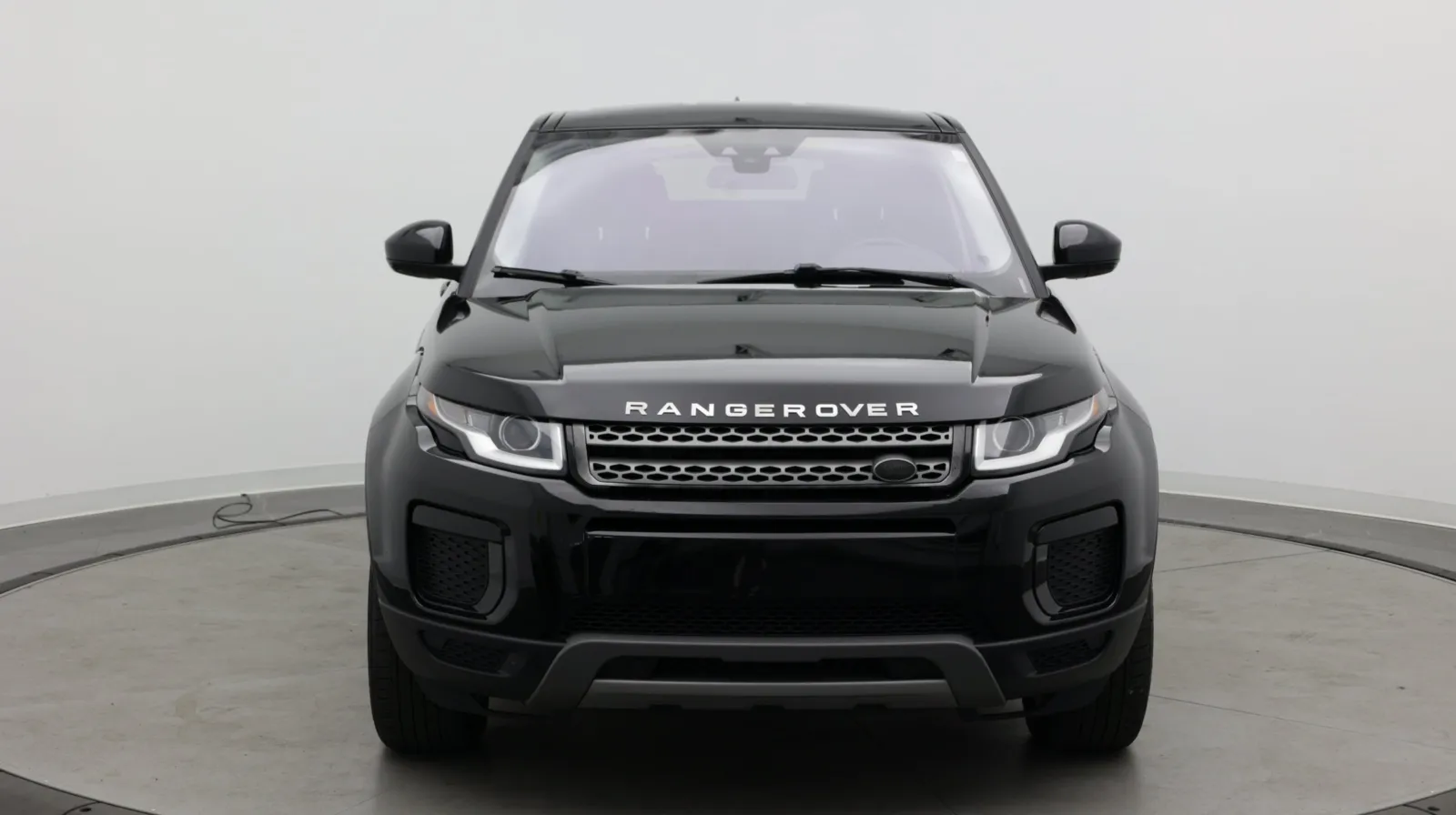 Land Rover Range Rover Evoque photo 2
