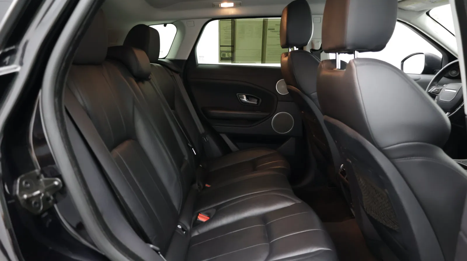 Land Rover Range Rover Evoque photo 31