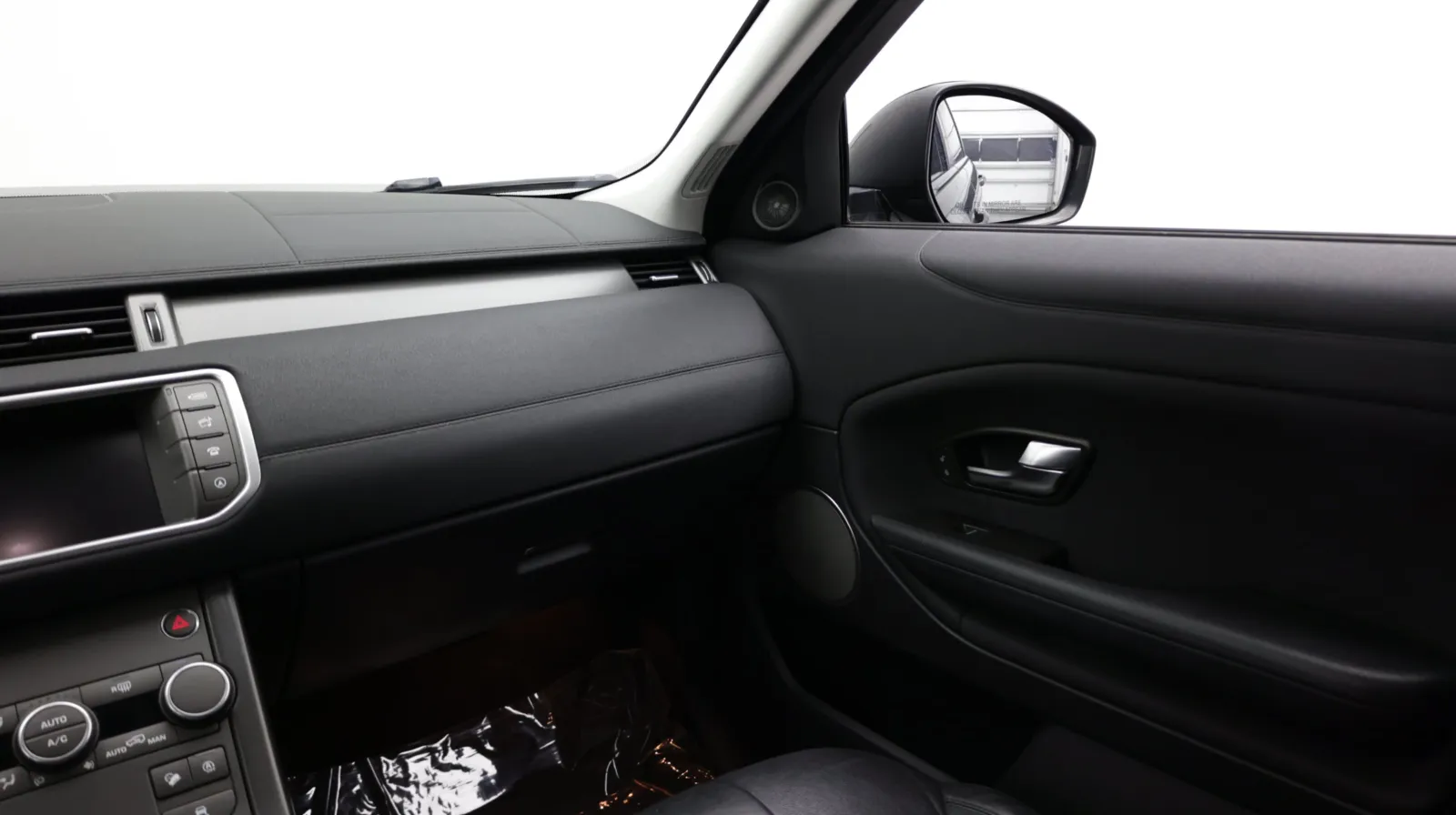Land Rover Range Rover Evoque photo 28