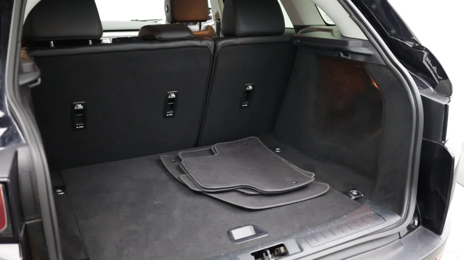 Land Rover Range Rover Evoque photo 29