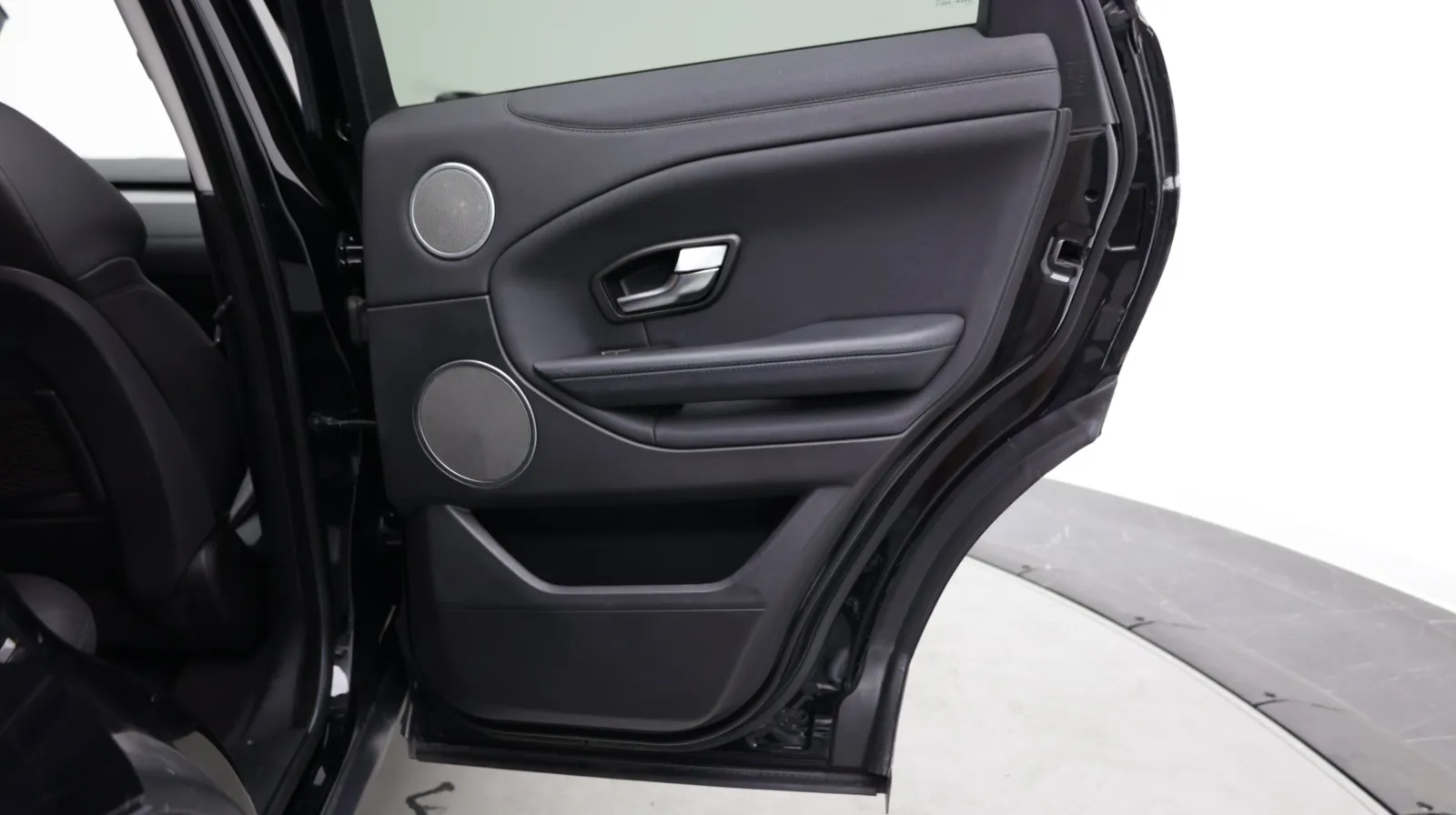 Land Rover Range Rover Evoque photo 30