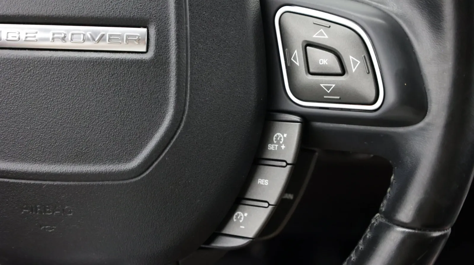 Land Rover Range Rover Evoque photo 22
