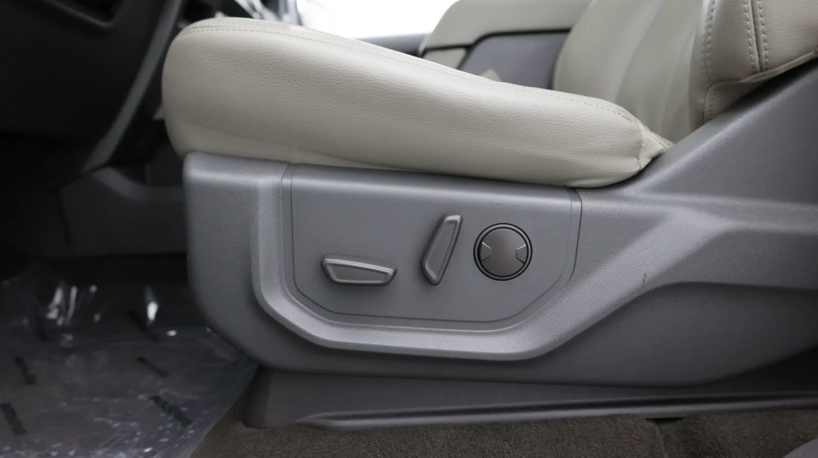 Ford Expedition photo 15