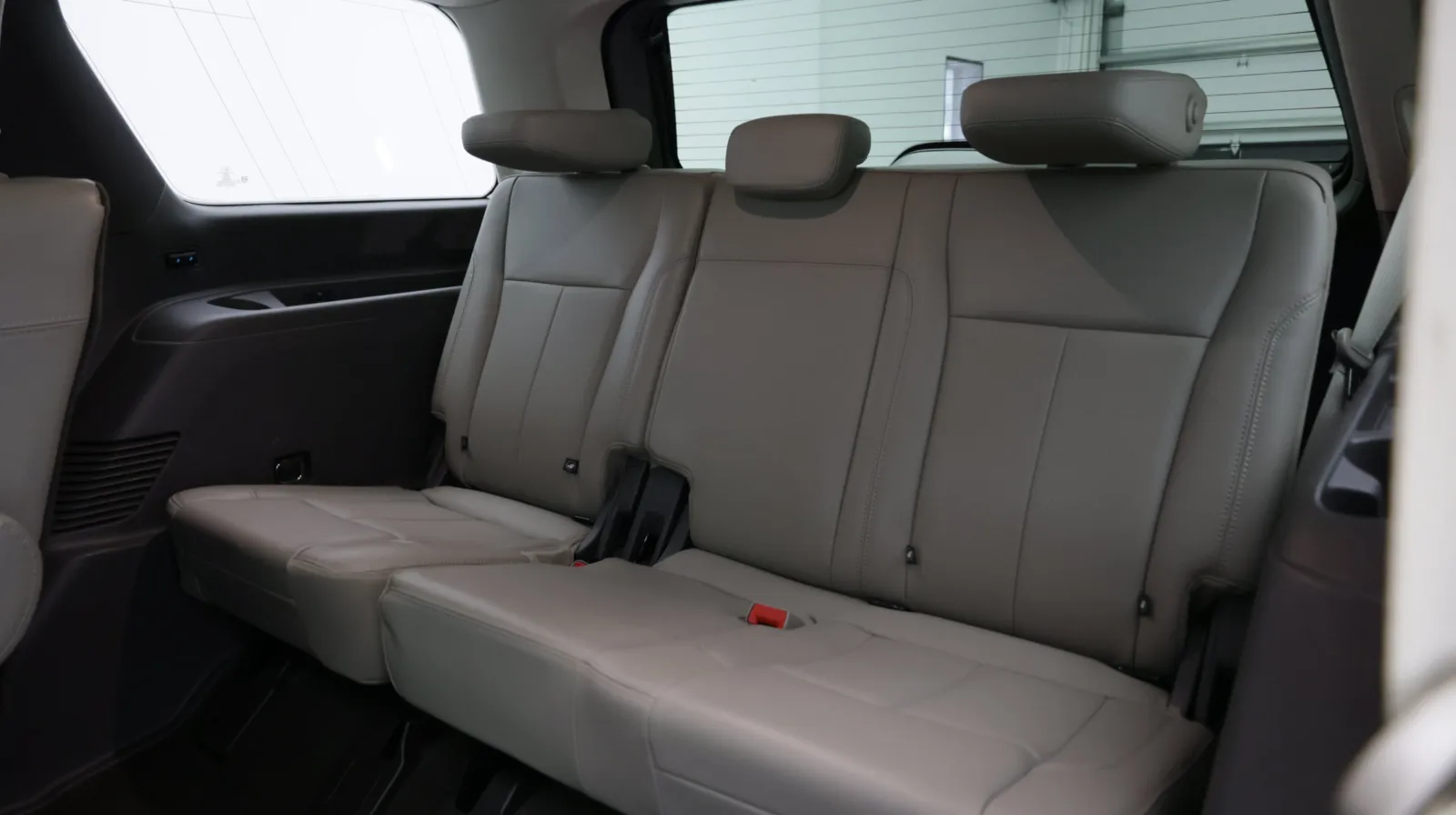 Ford Expedition photo 30