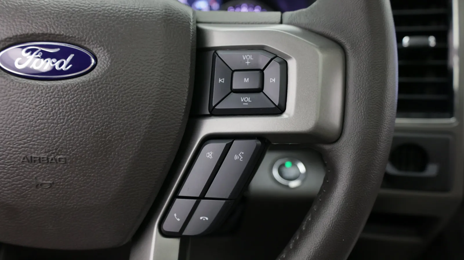 Ford Expedition photo 26