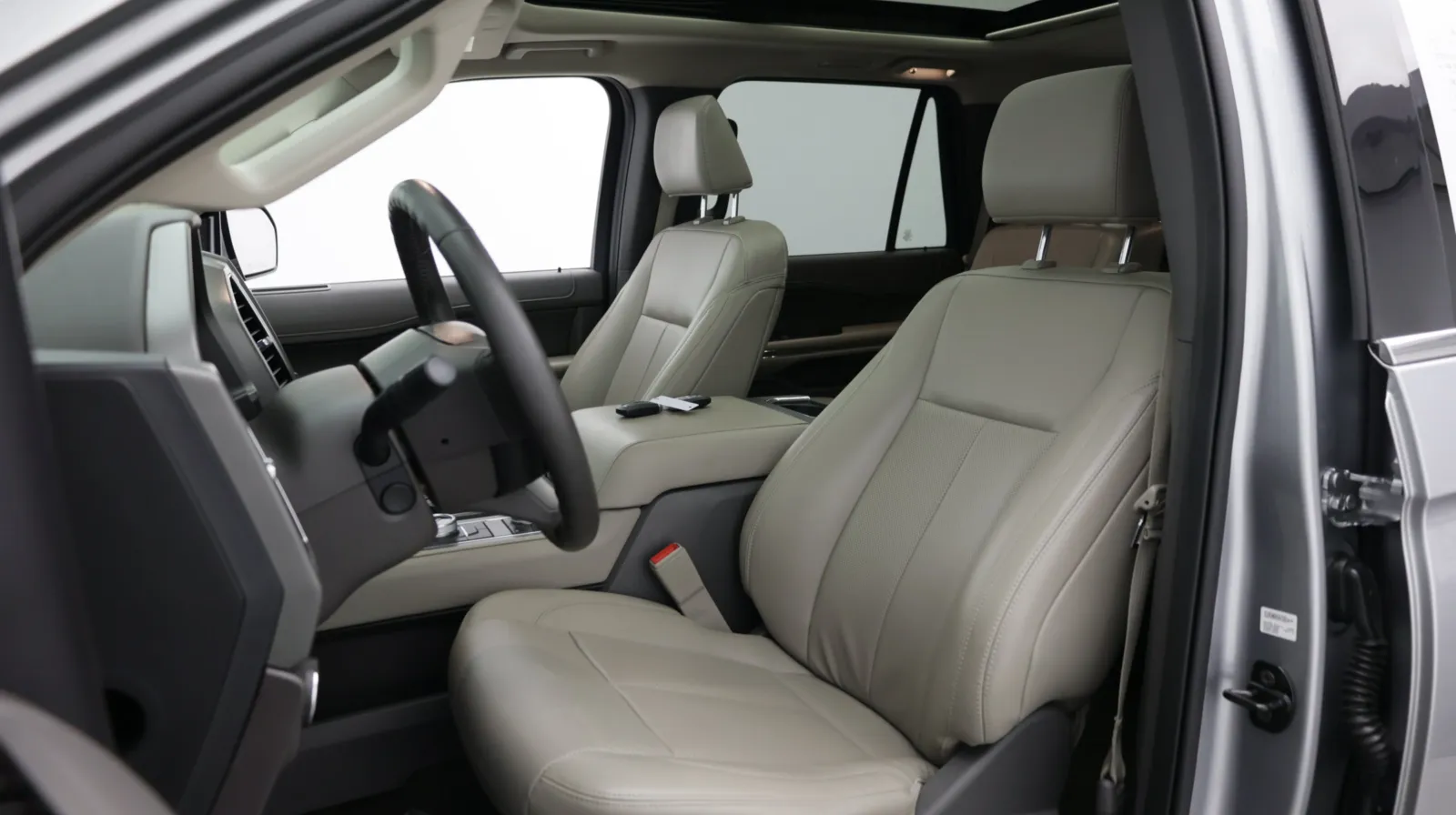 Ford Expedition photo 16
