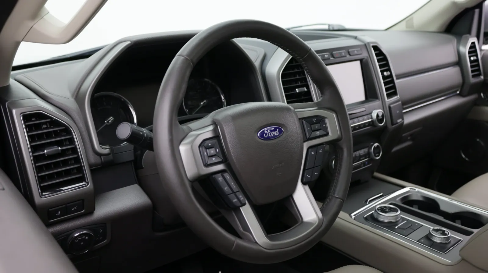 Ford Expedition photo 11