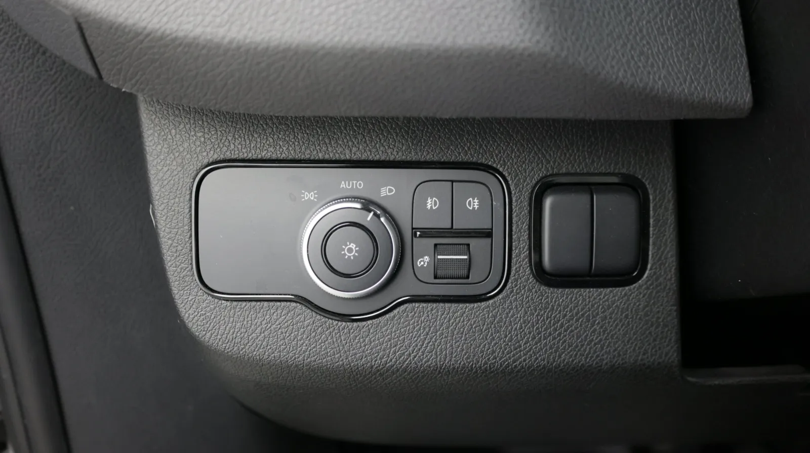 Mercedes-Benz Sprinter photo 14