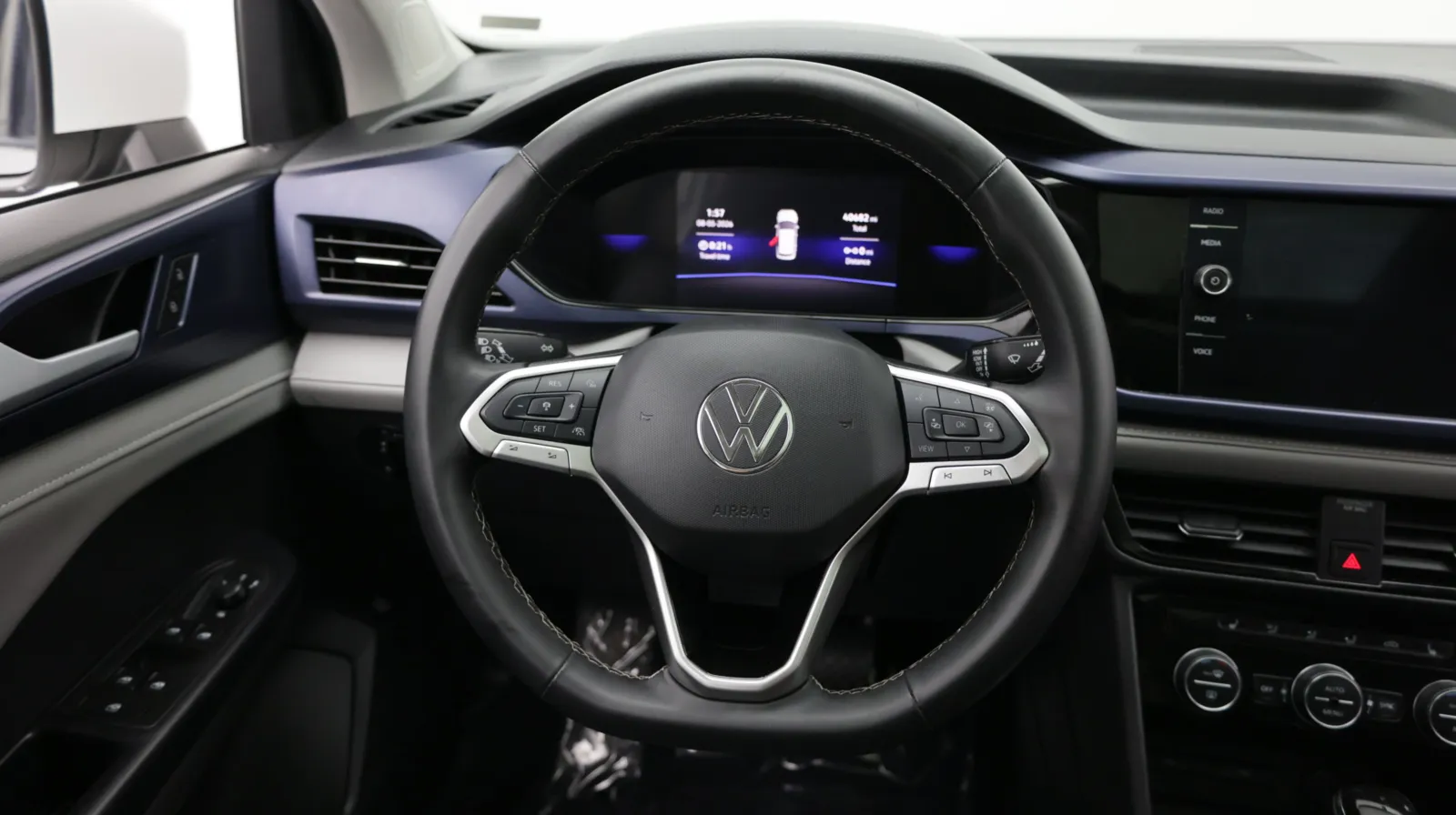 Volkswagen Taos photo 26
