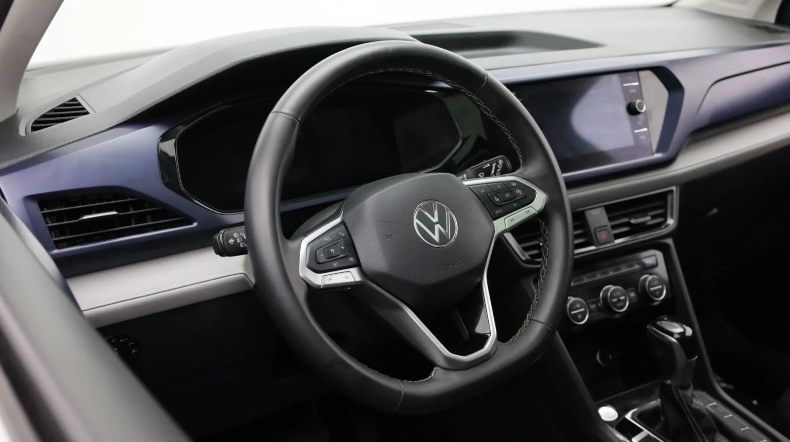 Volkswagen Taos photo 10