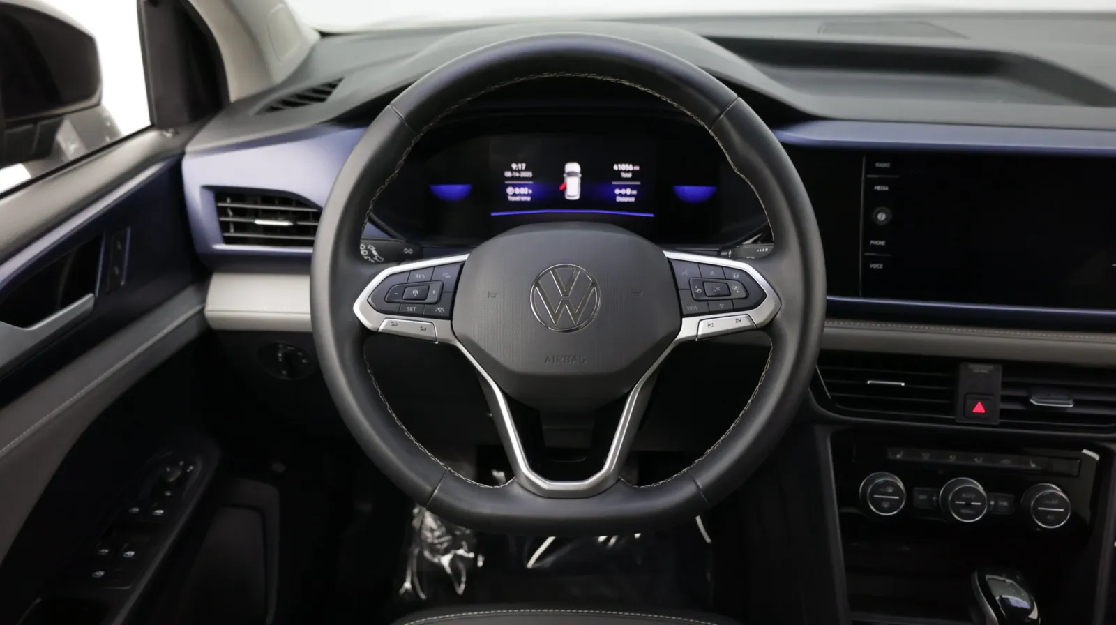 Volkswagen Taos photo 22
