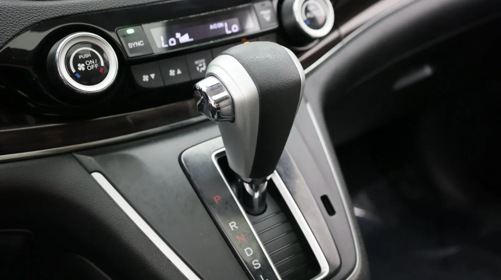 Honda CR-V photo 17