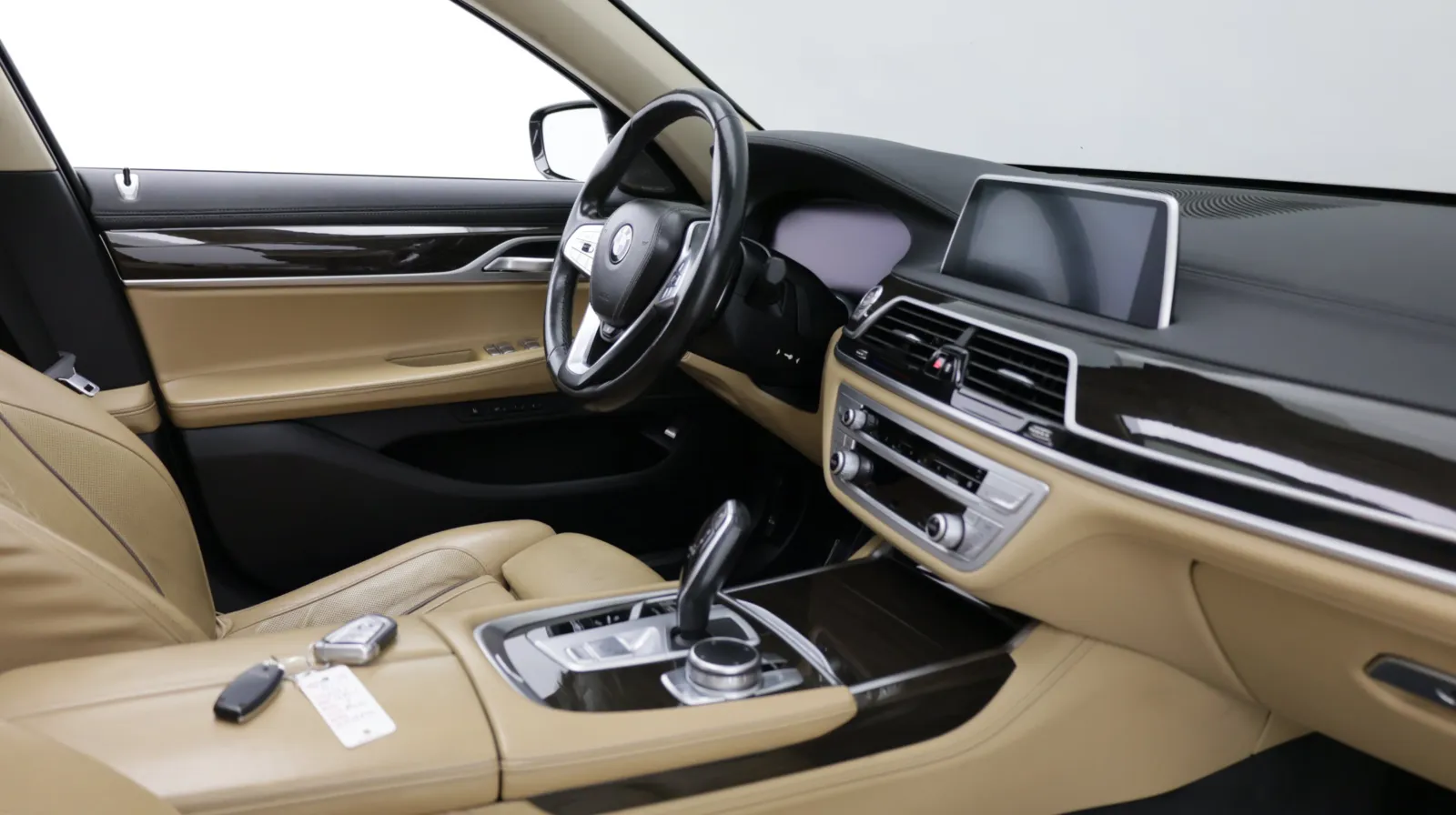 BMW 7 Series photo 43