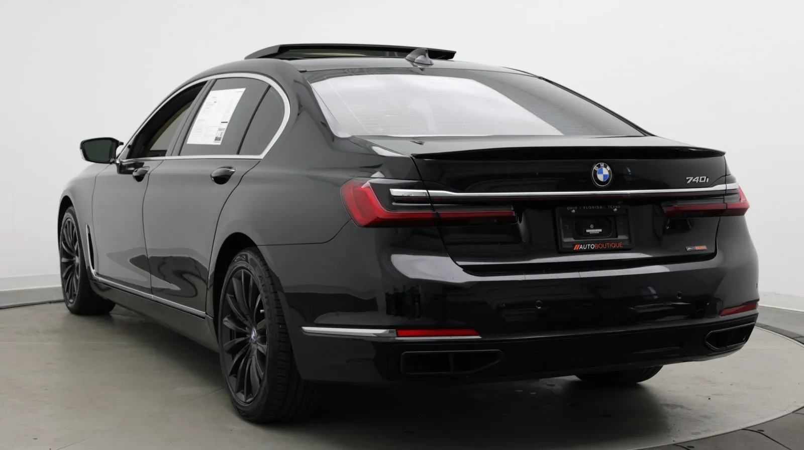 BMW 7 Series photo 7
