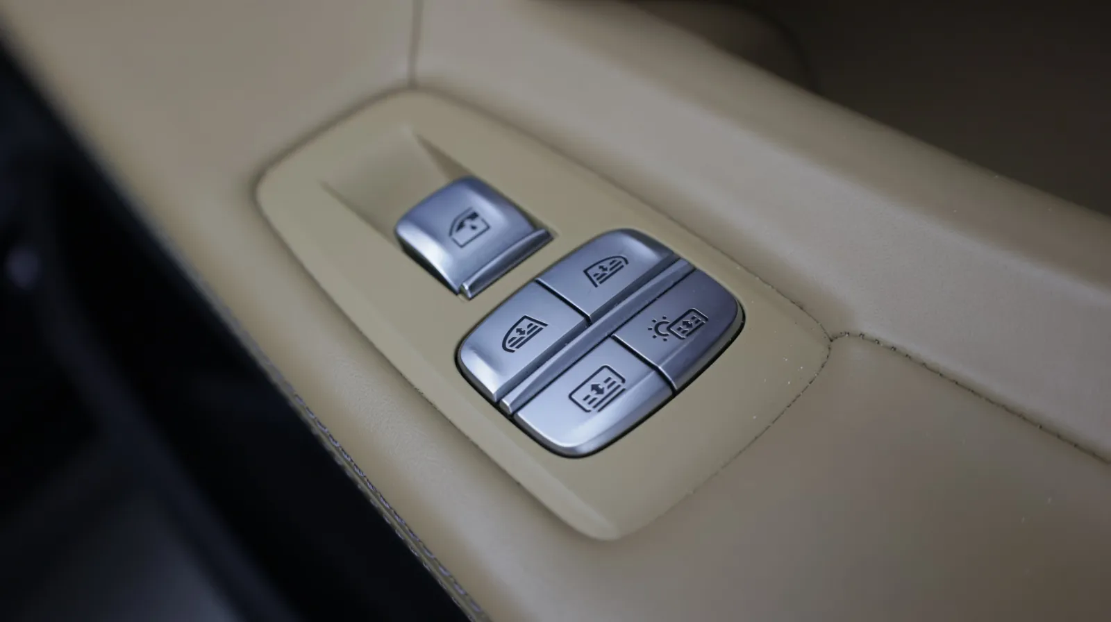 BMW 7 Series photo 41