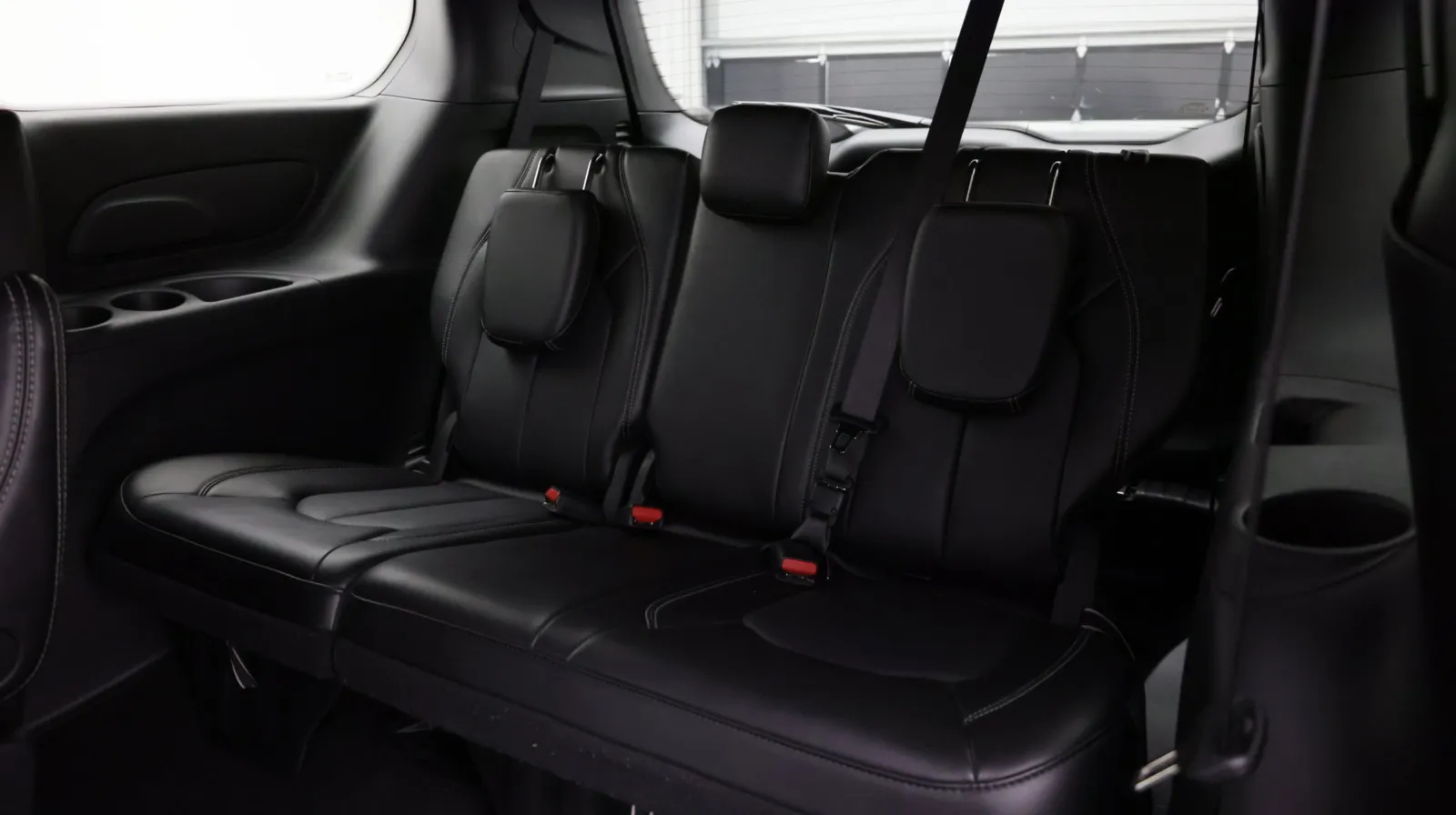 Chrysler Pacifica photo 27