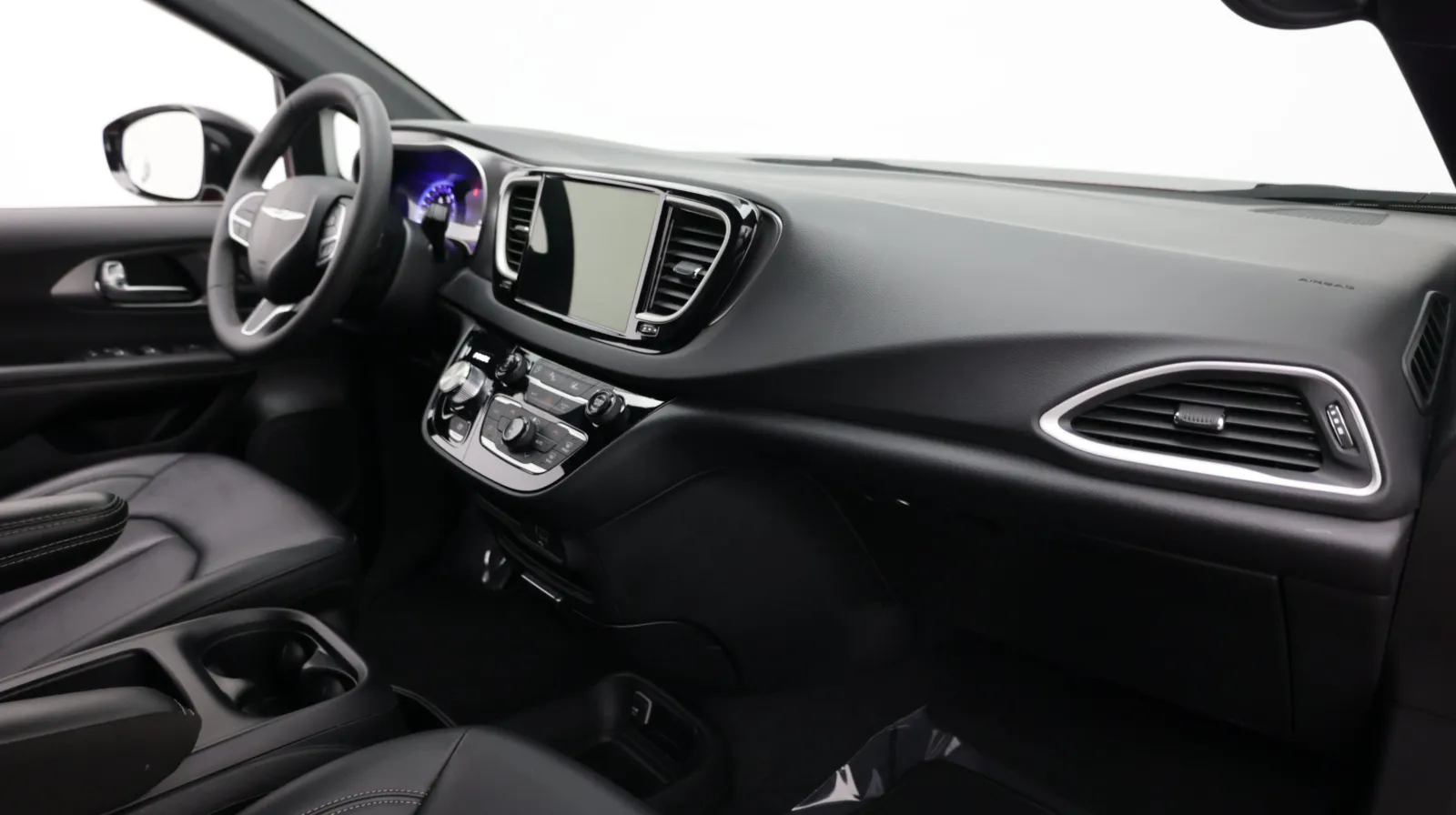 Chrysler Pacifica photo 33