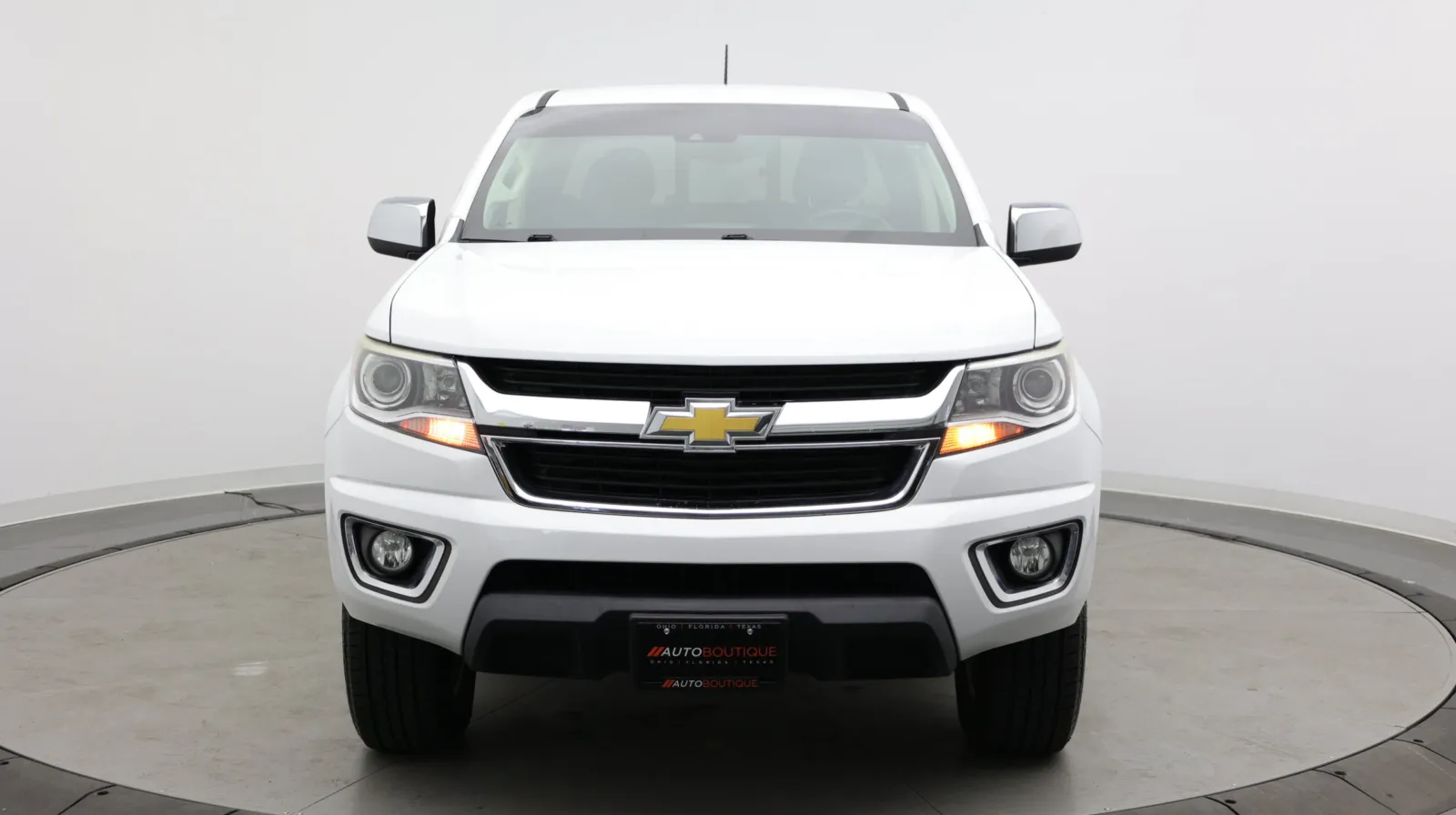 Chevrolet Colorado photo 2