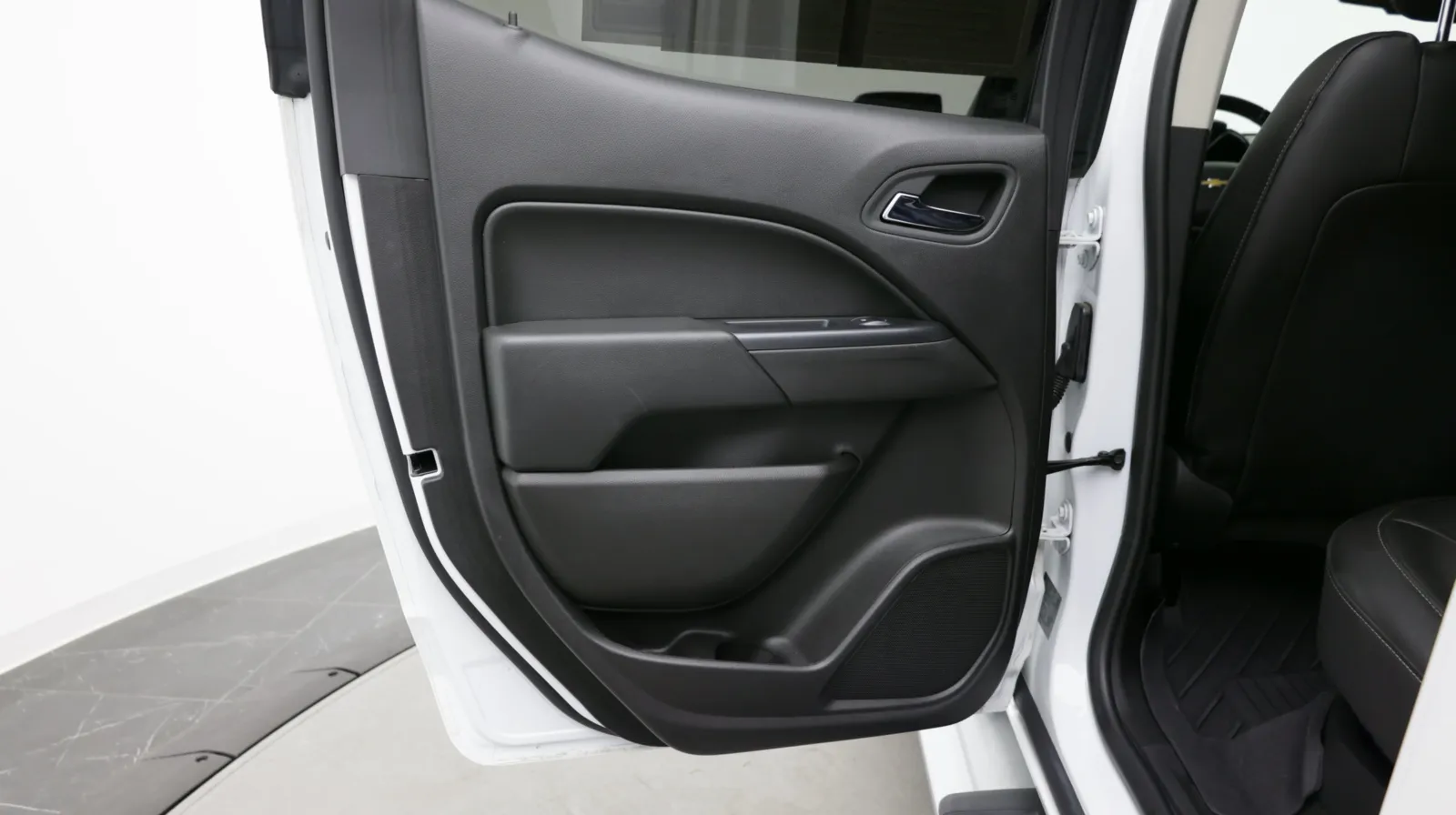 Chevrolet Colorado photo 24