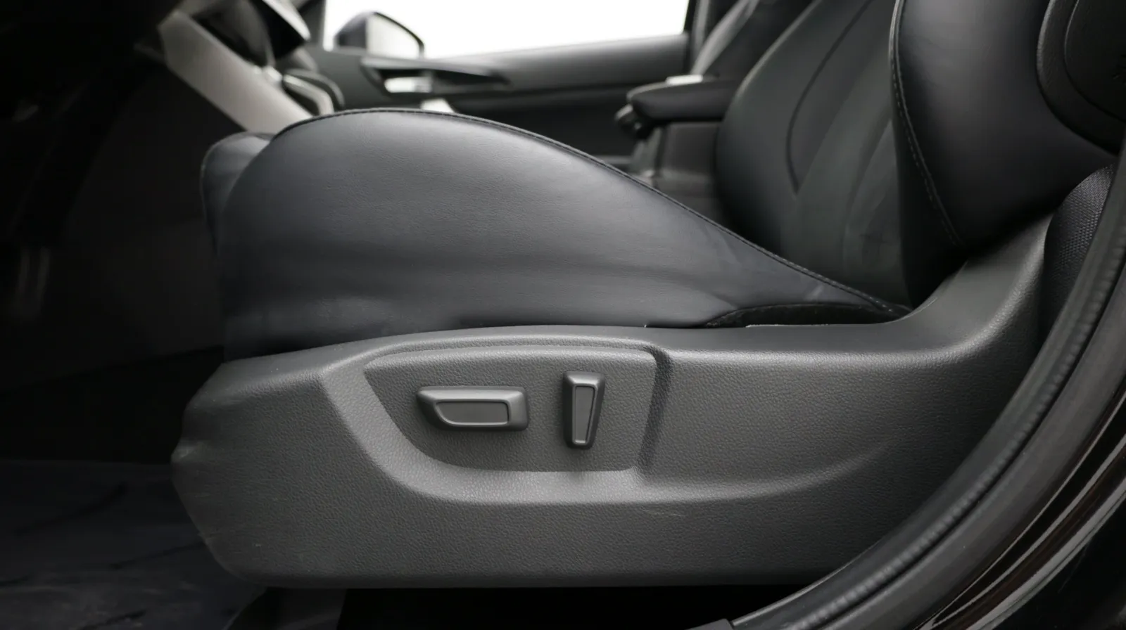 Mitsubishi Eclipse Cross photo 13