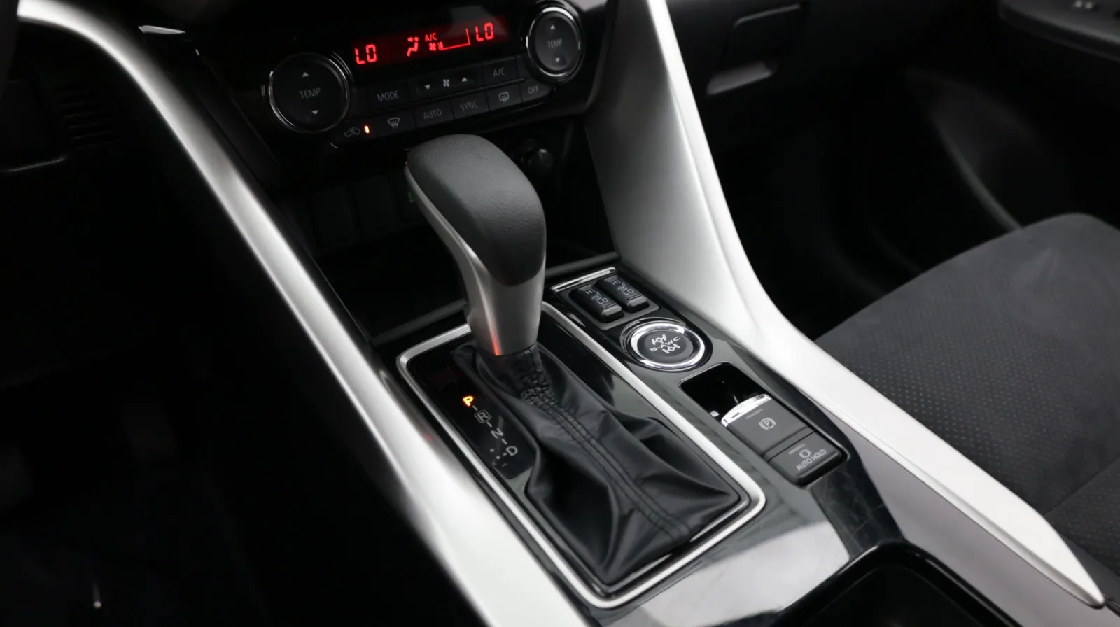 Mitsubishi Eclipse Cross photo 19